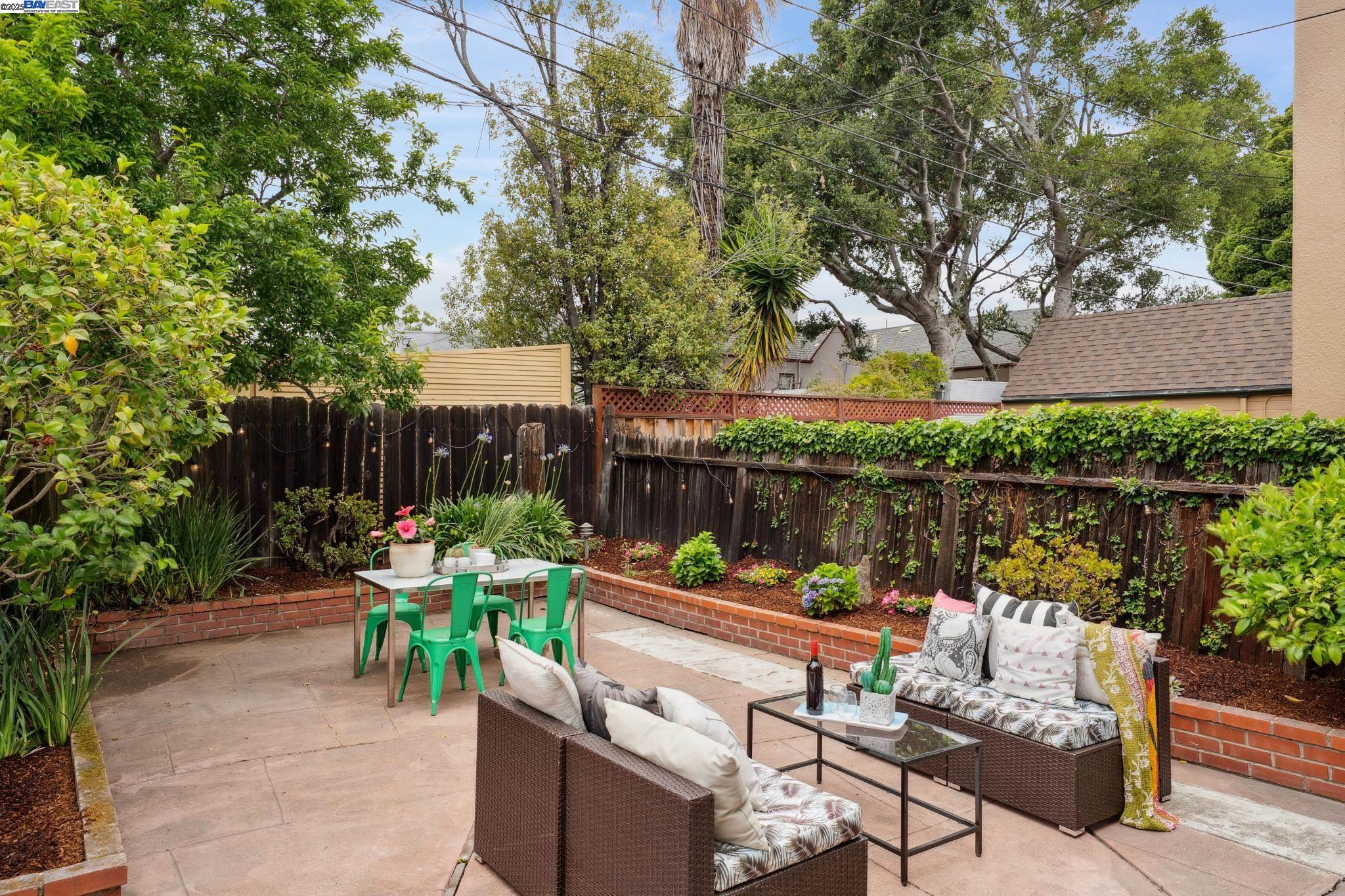 1821 Fremont Dr