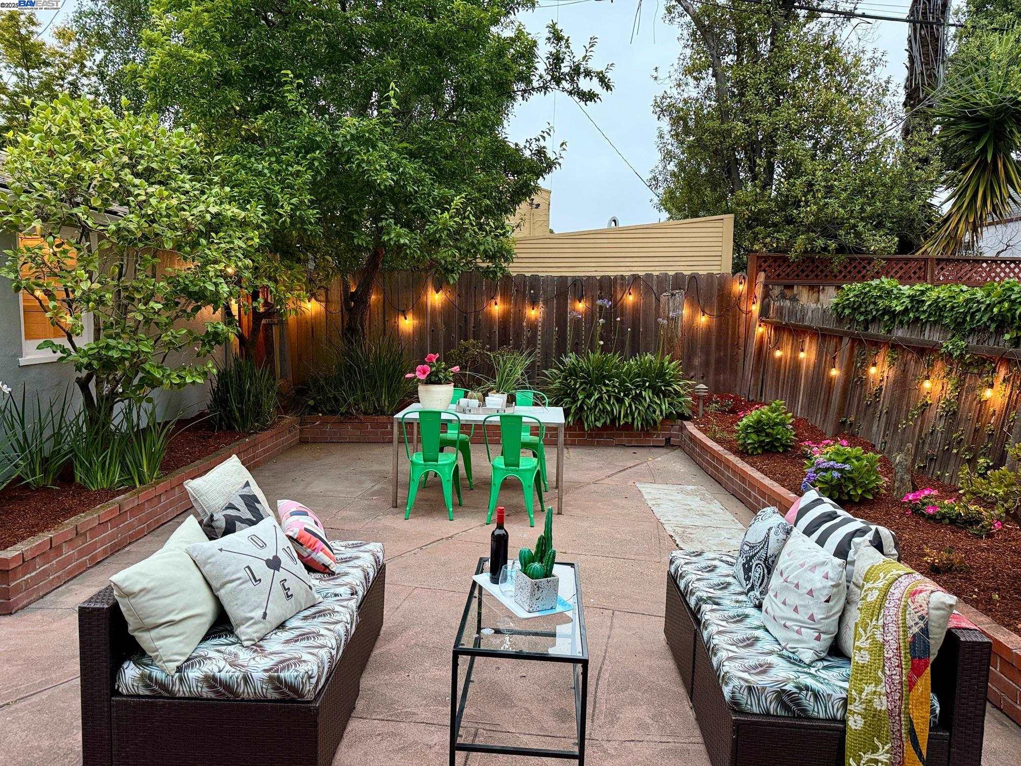 1821 Fremont Dr
