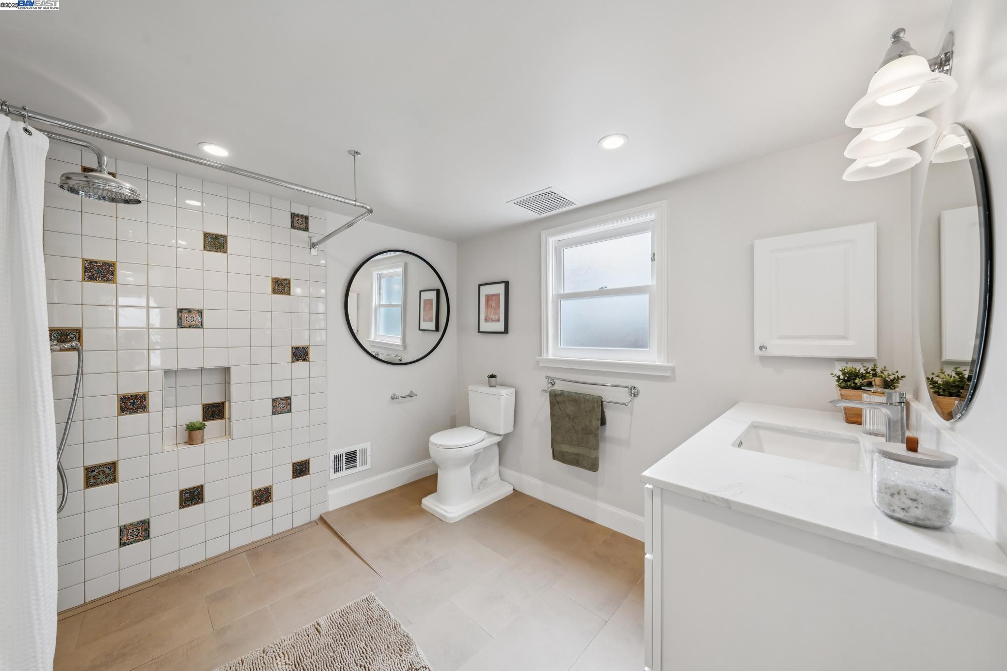 1821 Fremont Dr