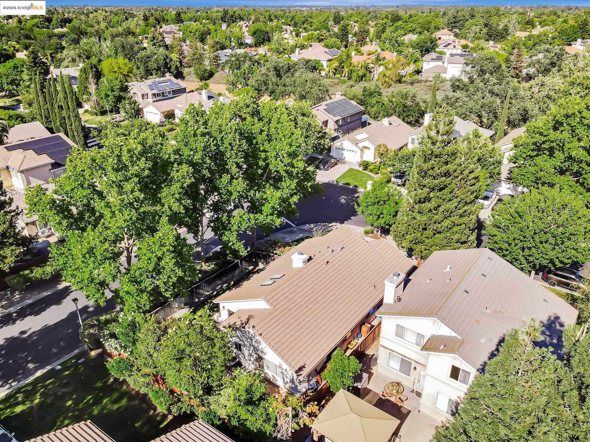 483 Apple Hill Dr