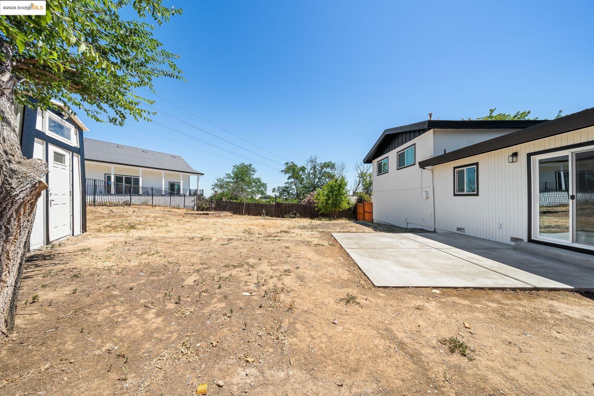 4212 Valley Ave