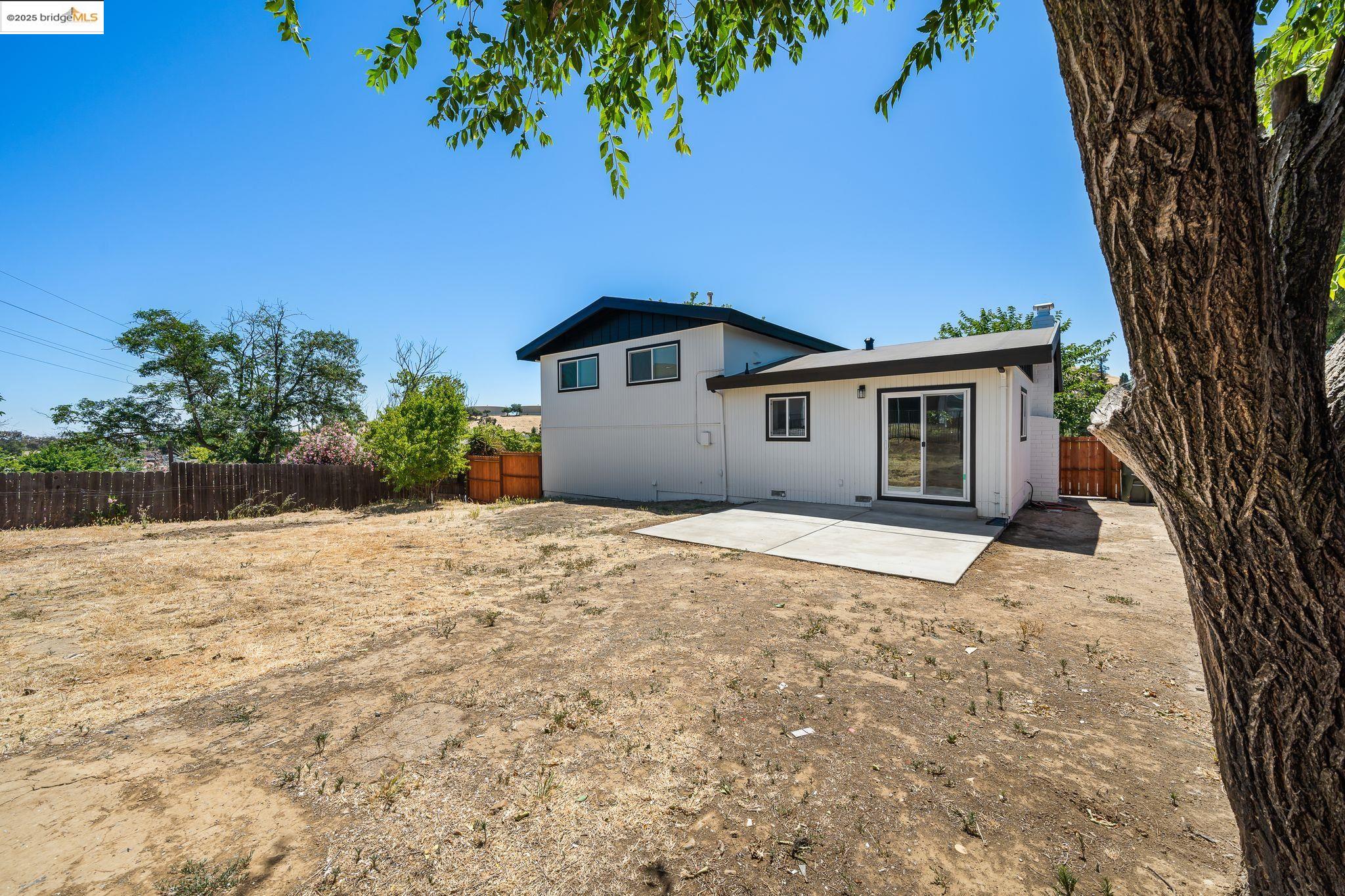4212 Valley Ave