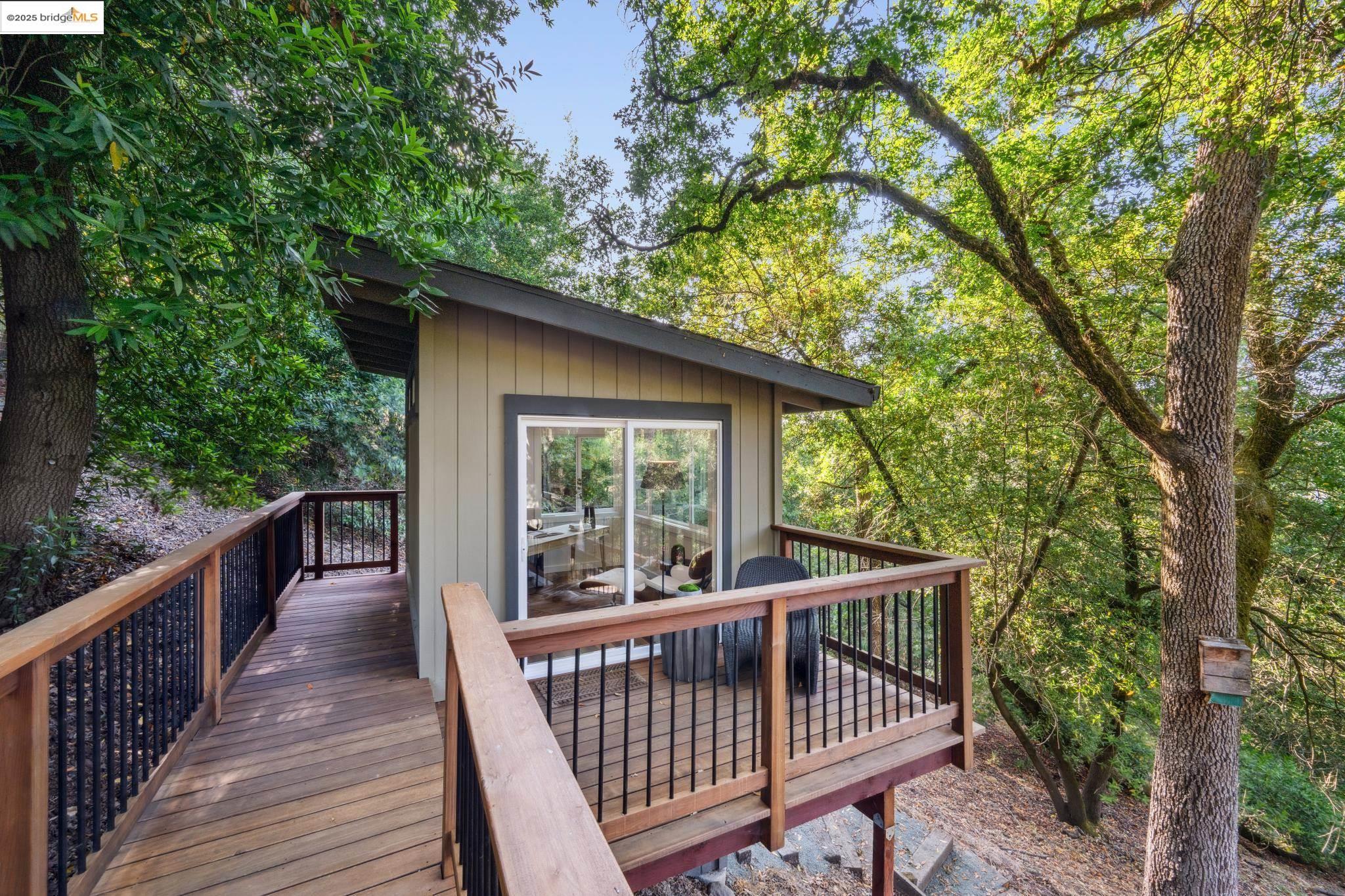 3721 Highland Ct