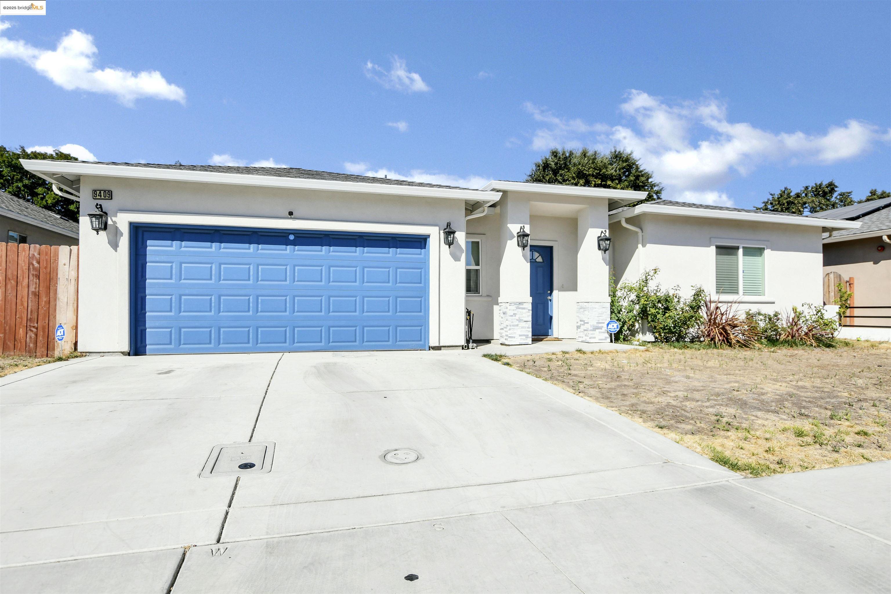 9409 Carter Ct