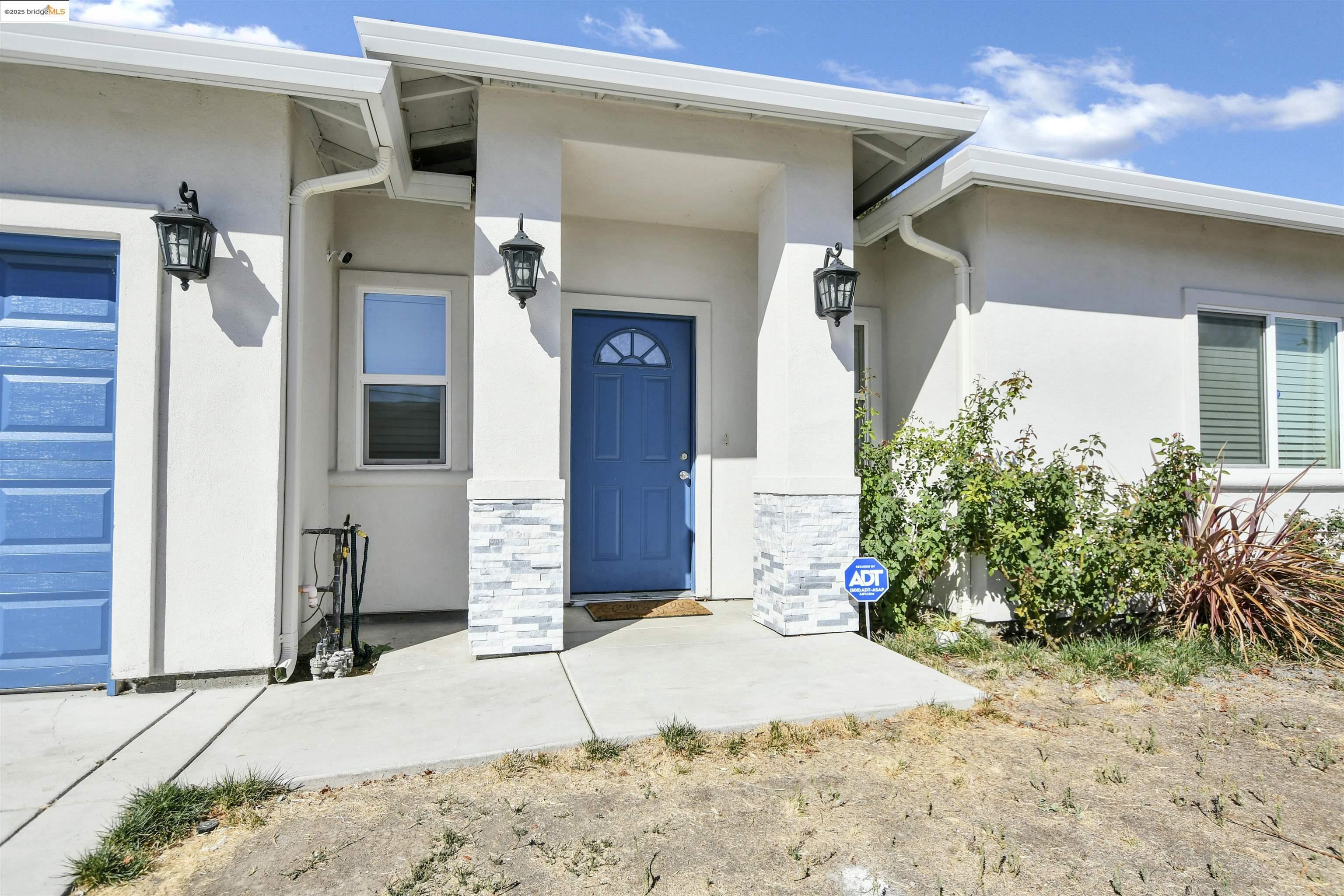 9409 Carter Ct