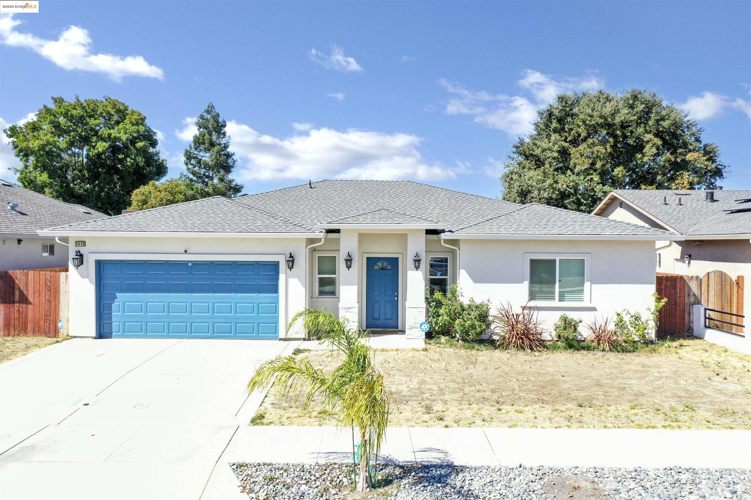 9409 Carter Ct