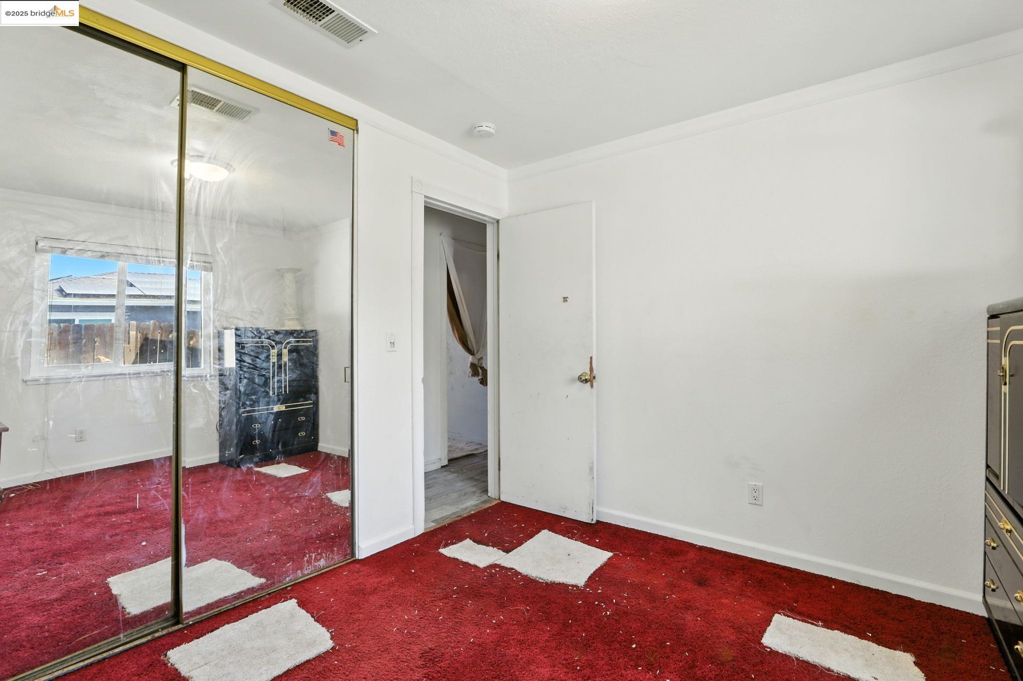 27 4th Avenue
