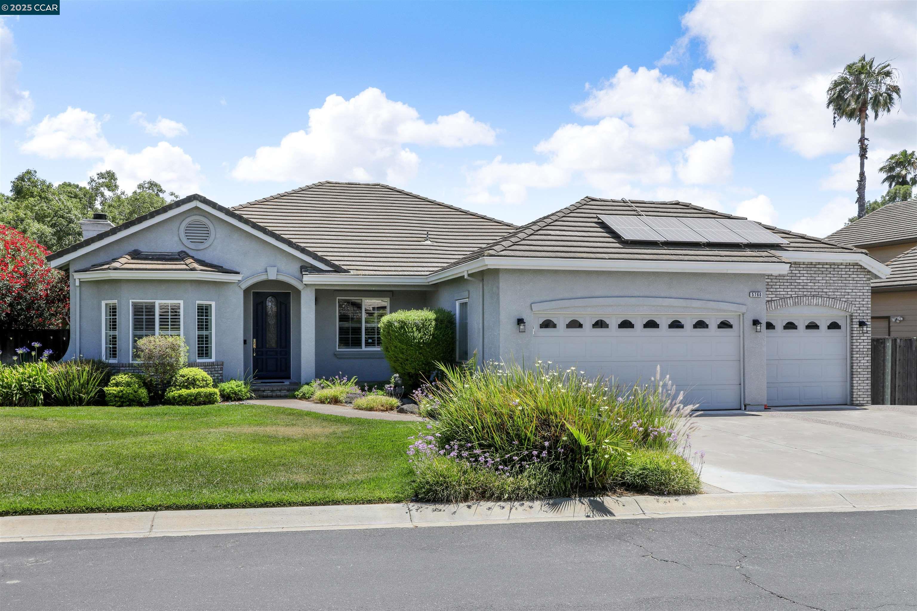 5760 Gateway Ct