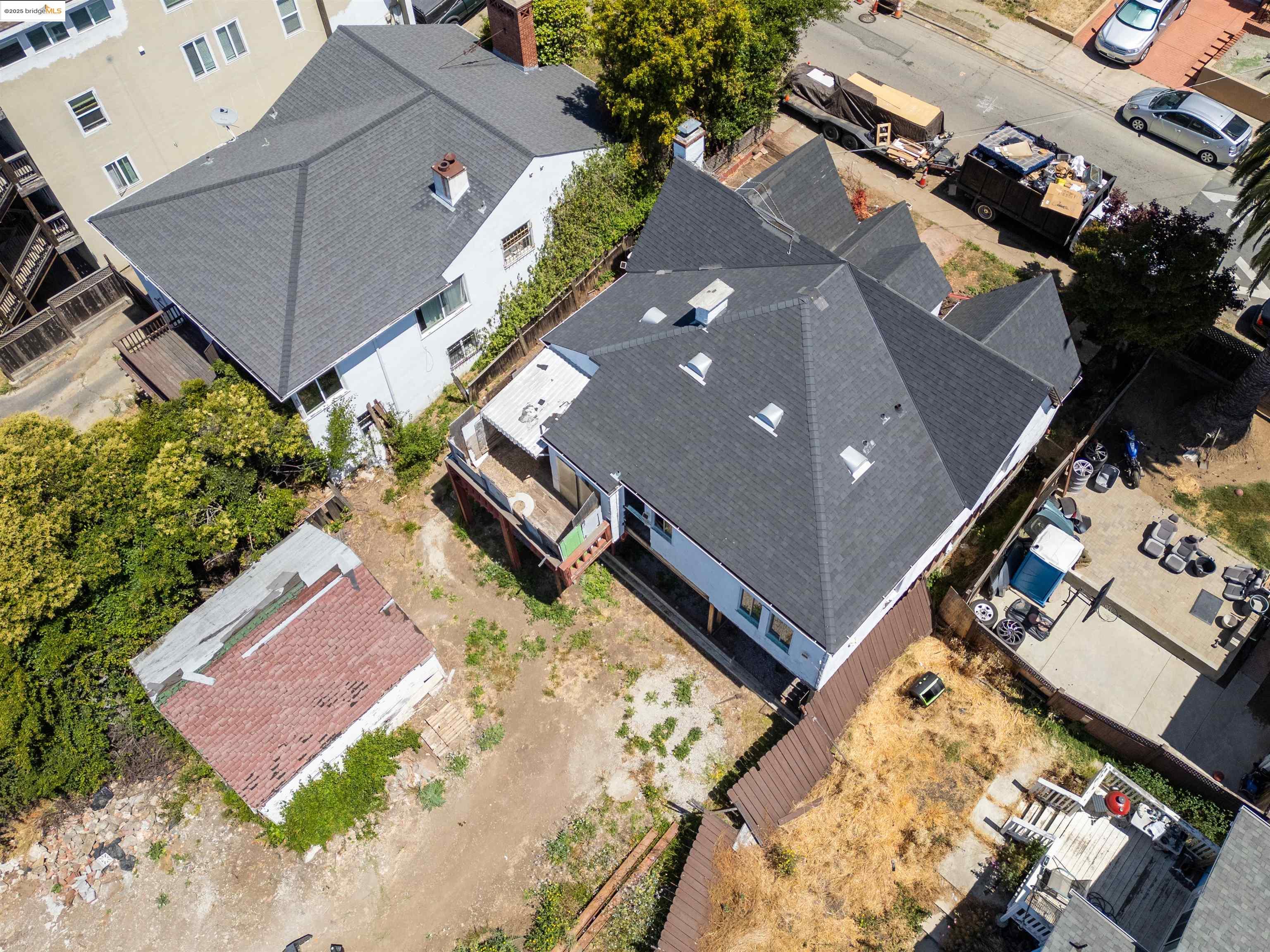 7541 Outlook Ave
