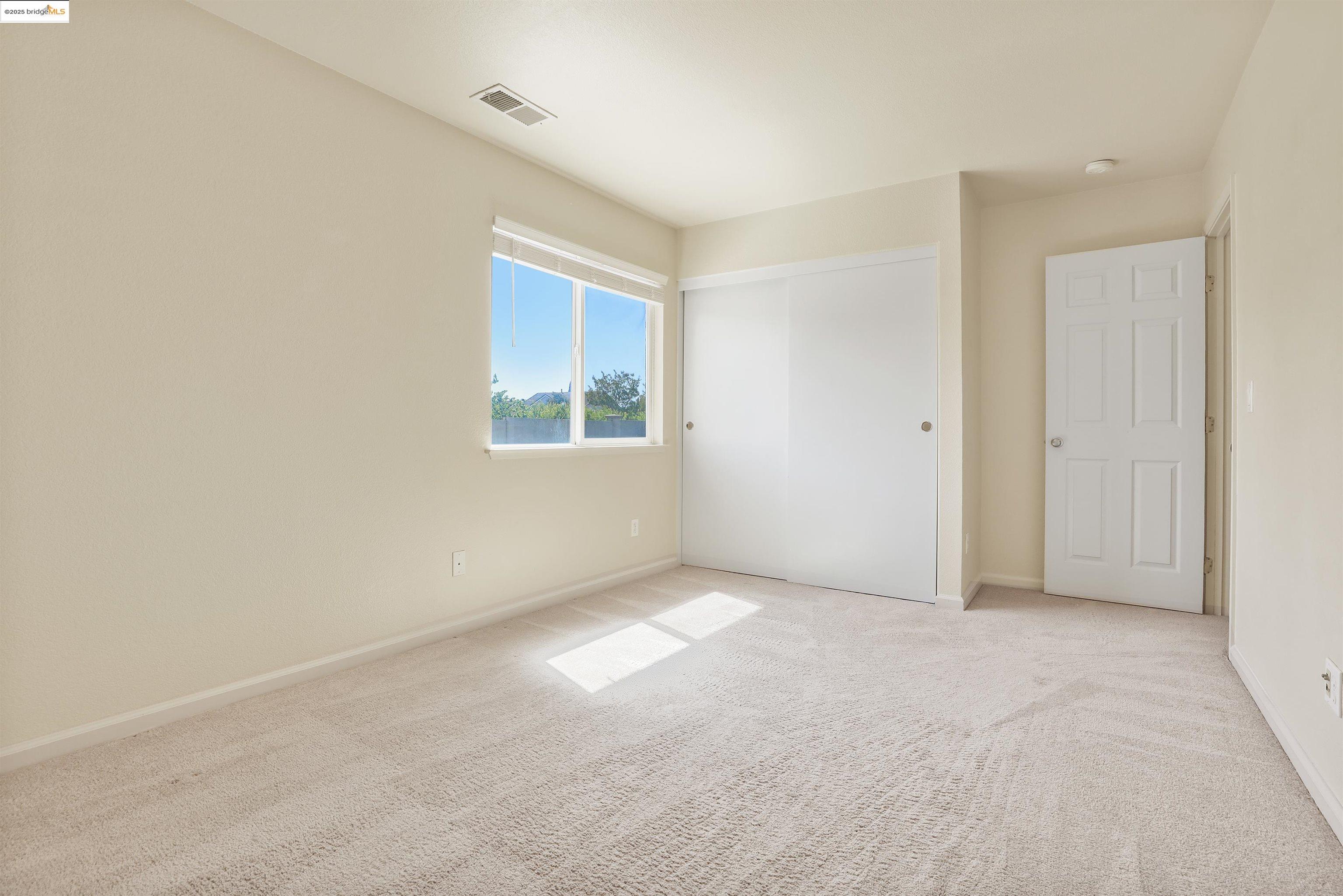4574 Mirror Ct