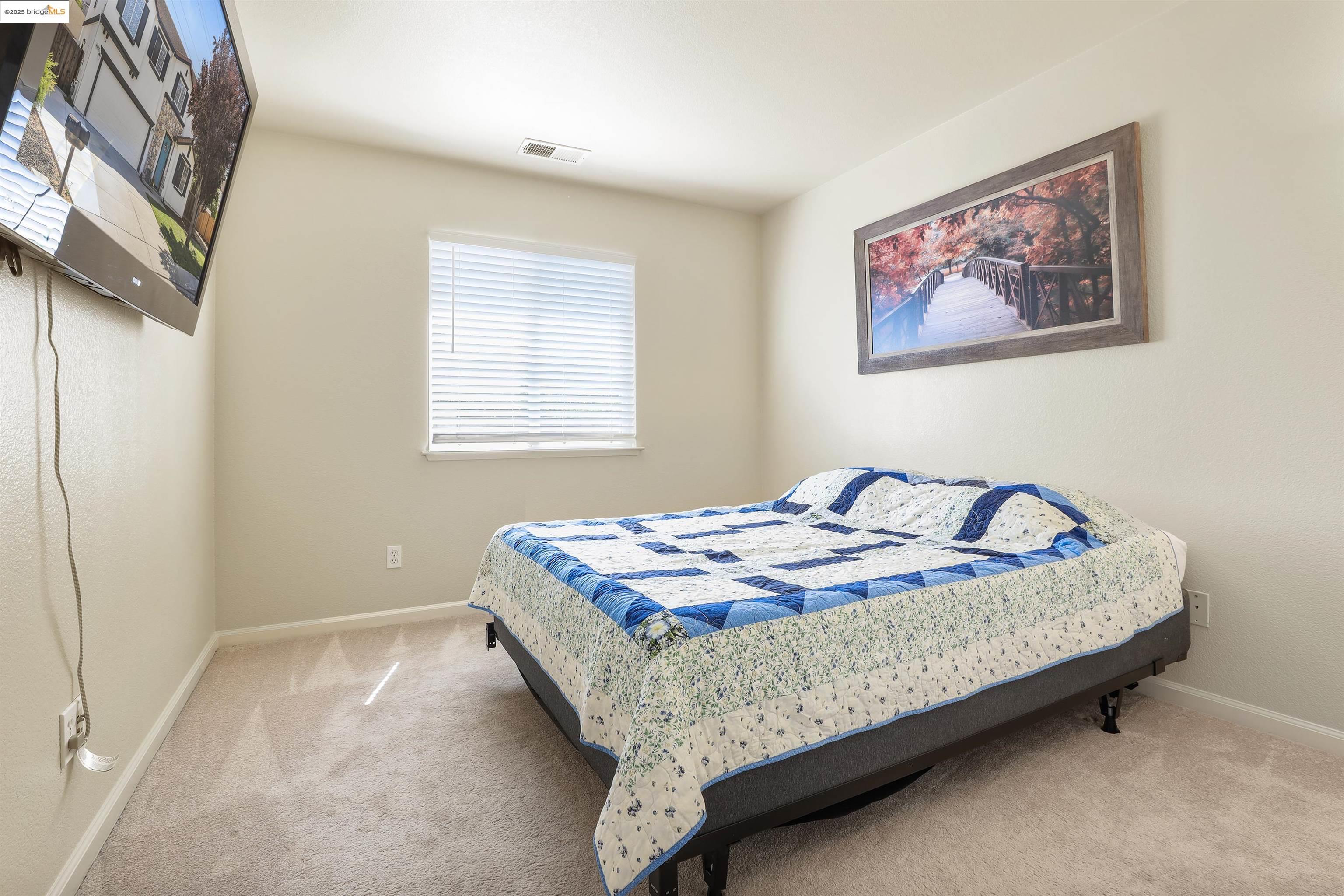 4574 Mirror Ct