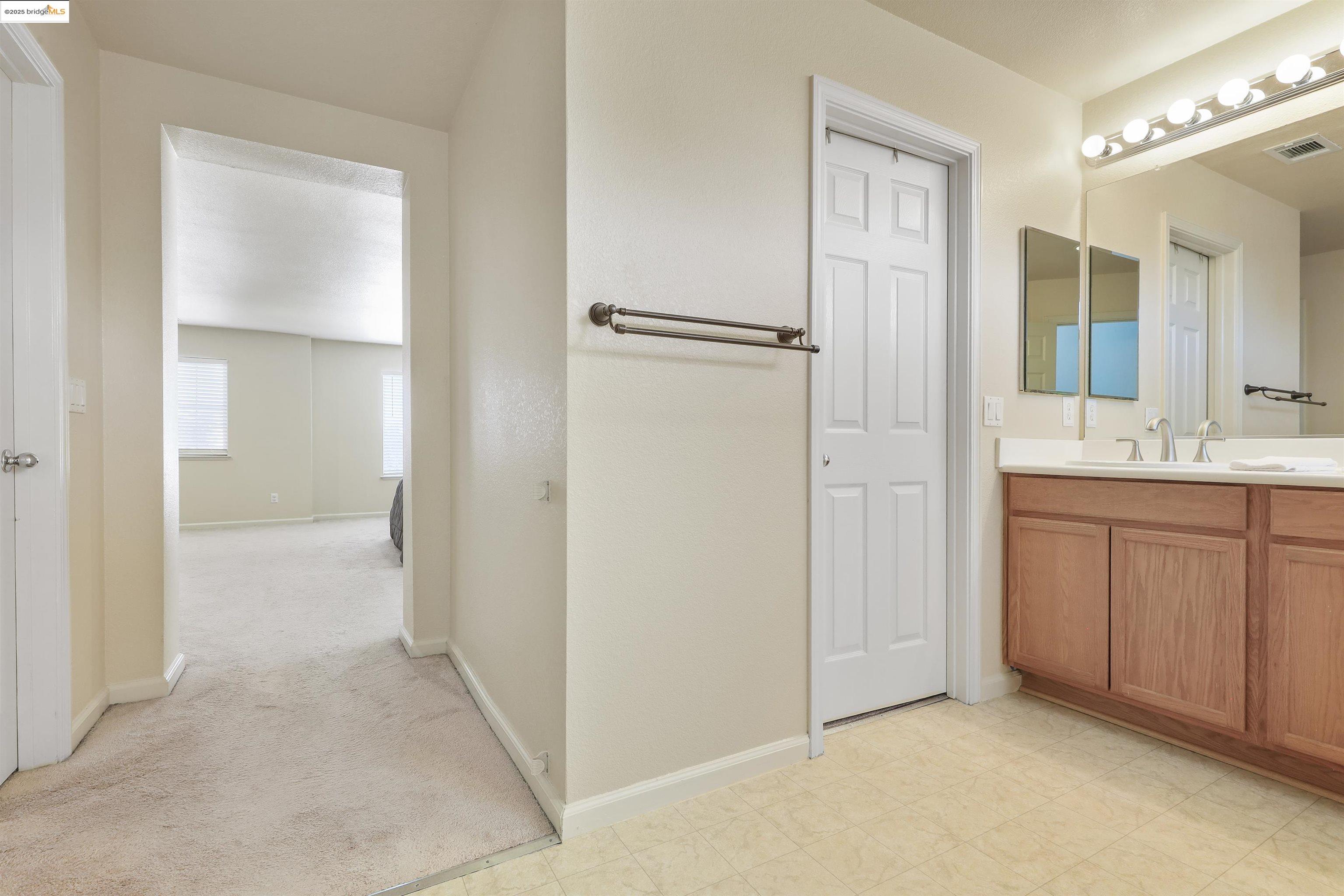 4574 Mirror Ct