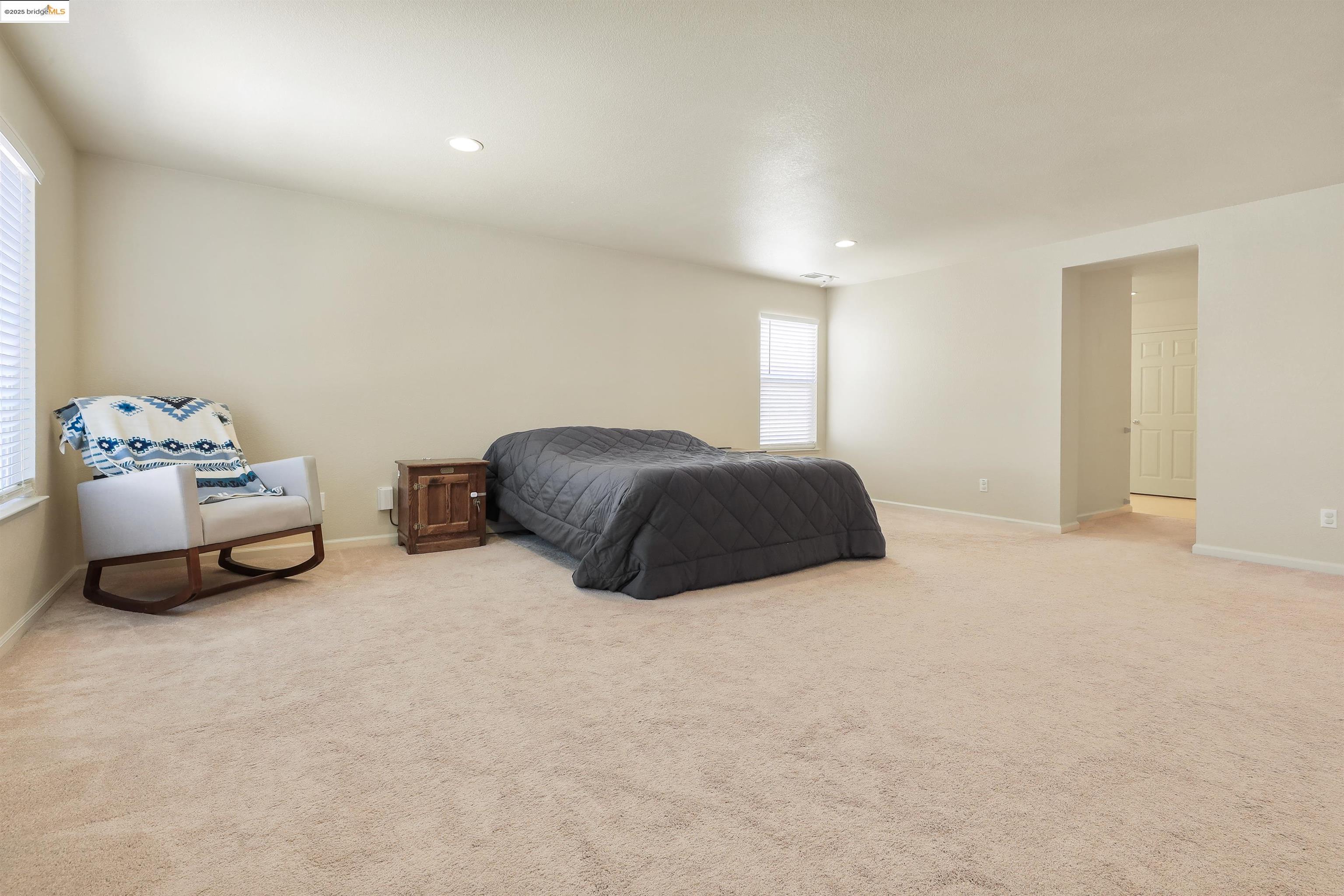4574 Mirror Ct