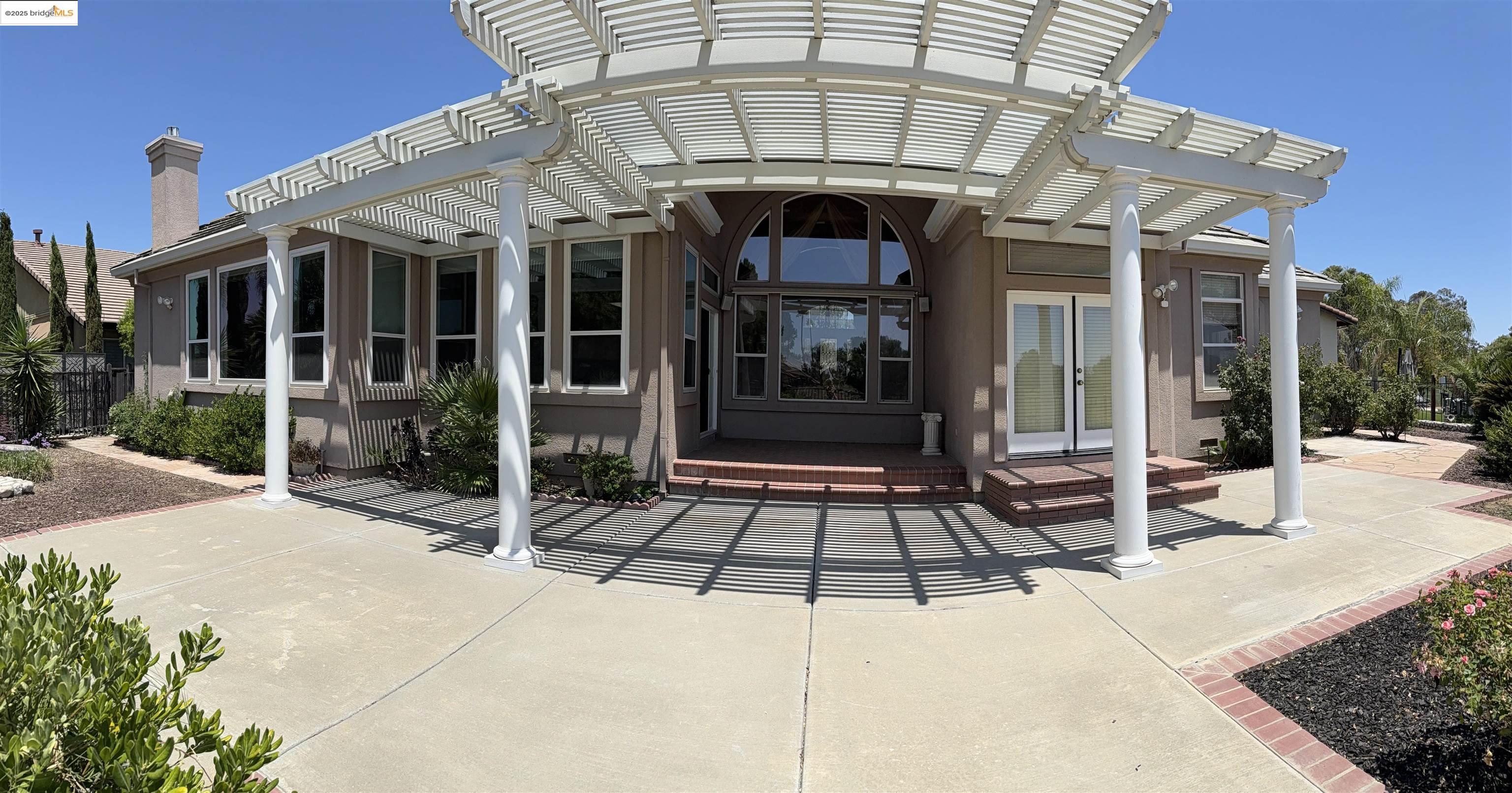 5550 Lanai Ct