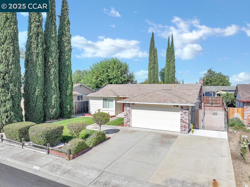 4911 Fuschia Way