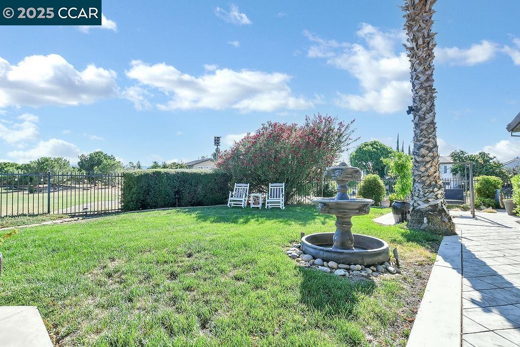 2560 Risebridge Ct