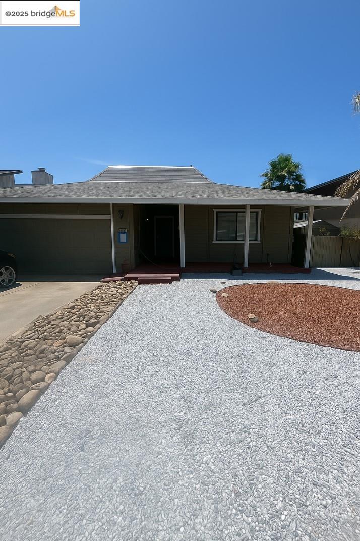 1042 Willow Lake Rd