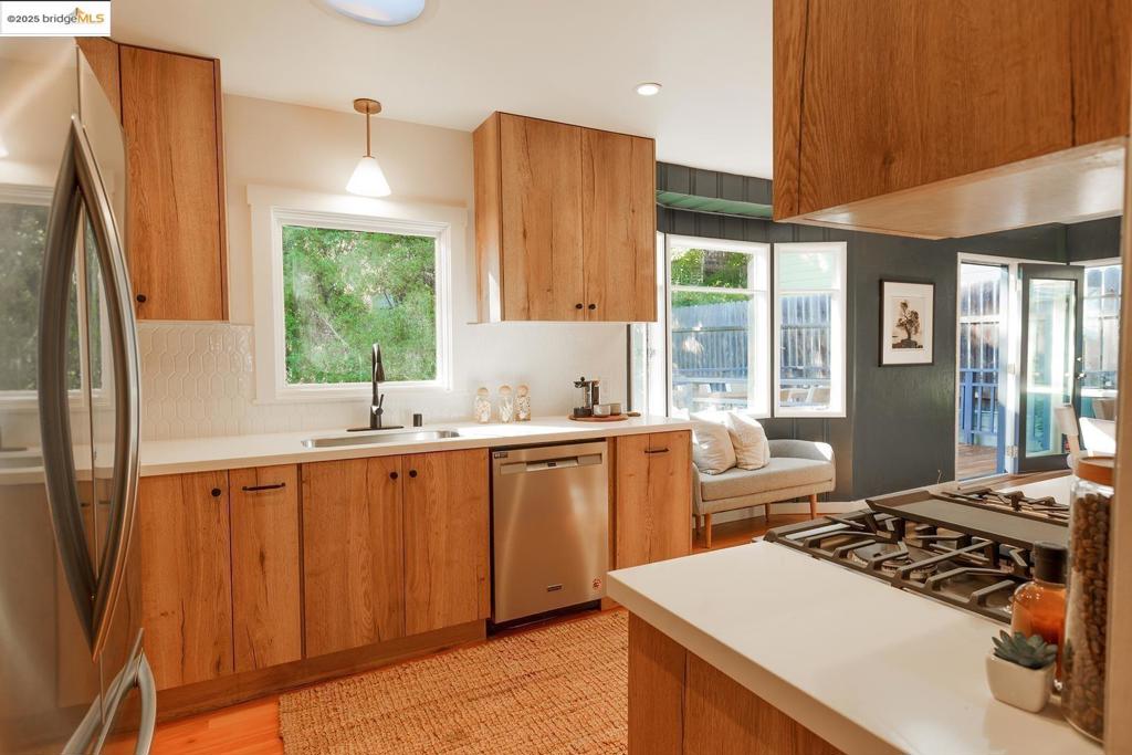 4191 Fruitvale