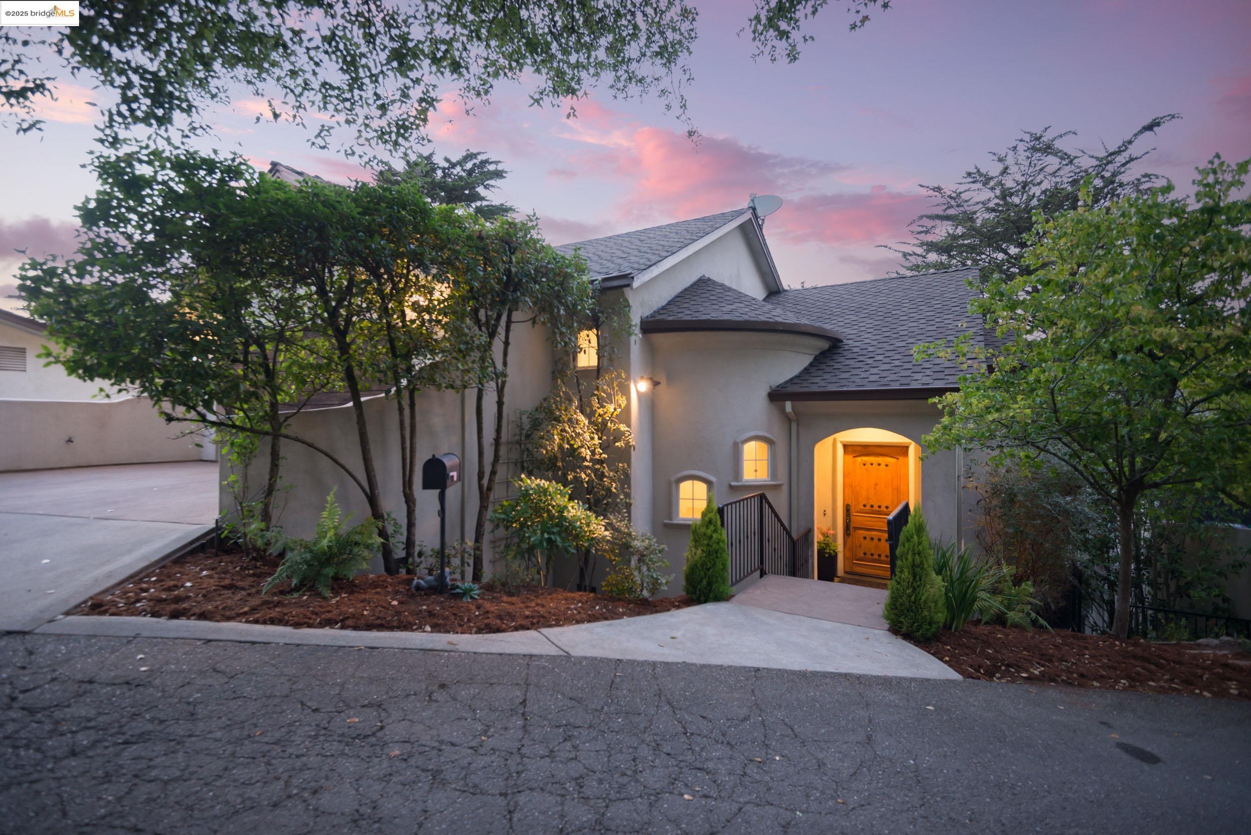 50 Pine Hills Ct