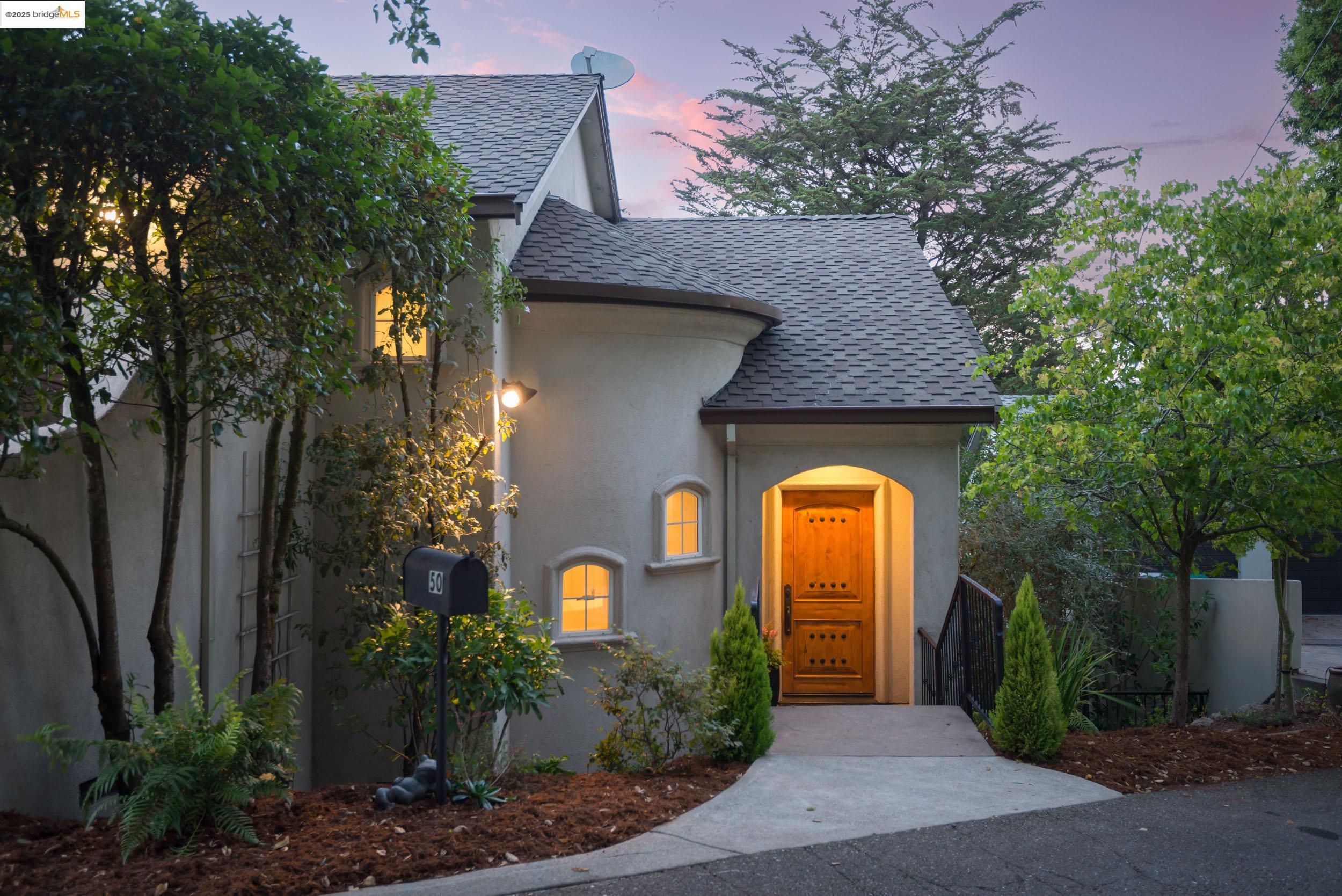 50 Pine Hills Ct
