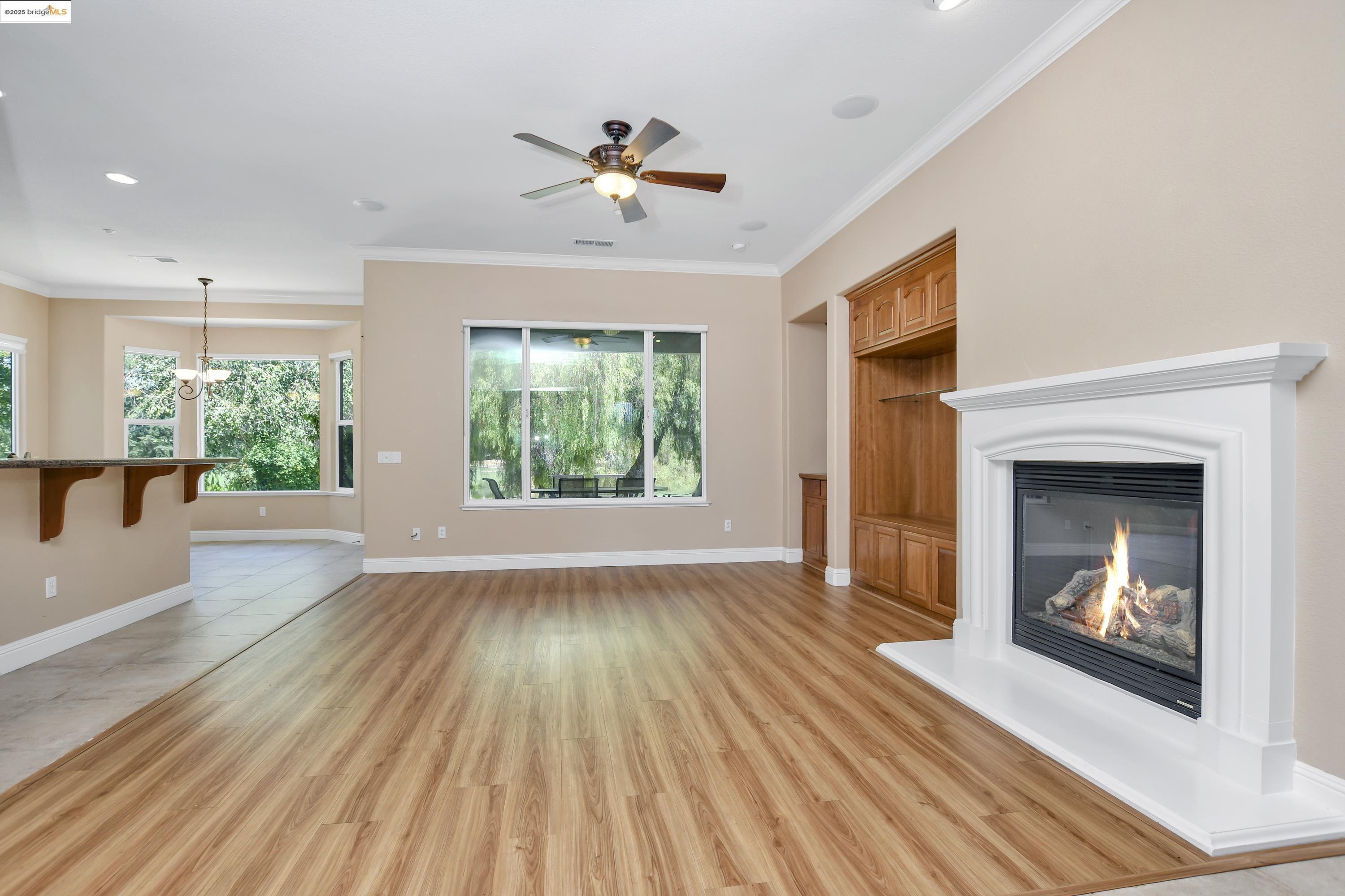 1133 Jonagold Way