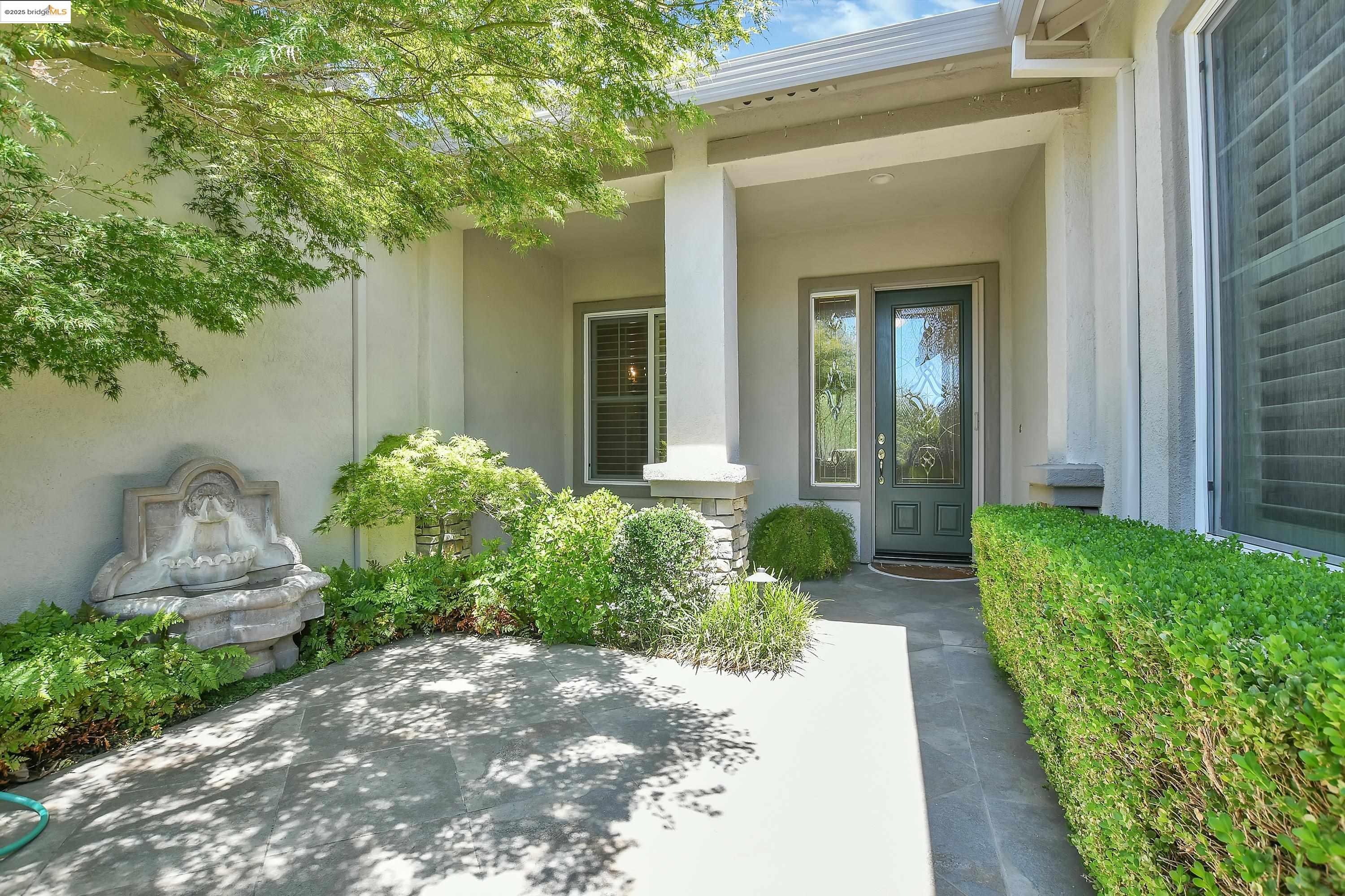 1133 Jonagold Way