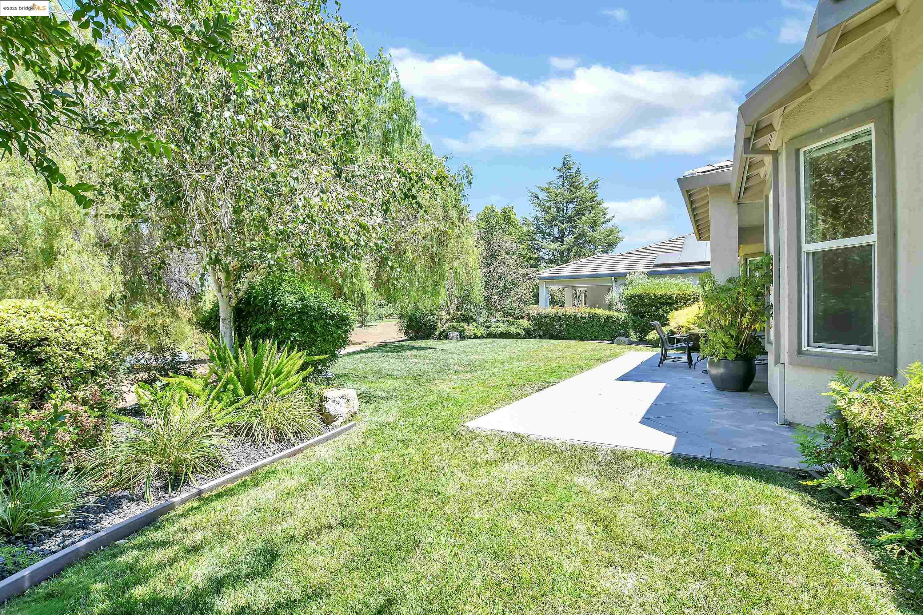1133 Jonagold Way