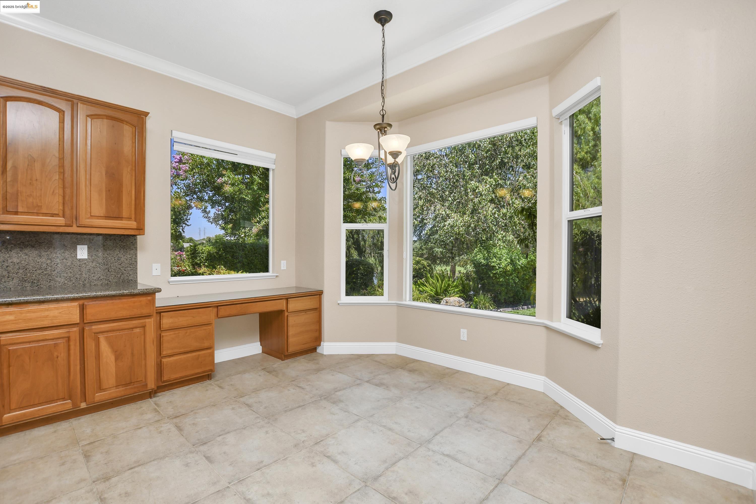 1133 Jonagold Way