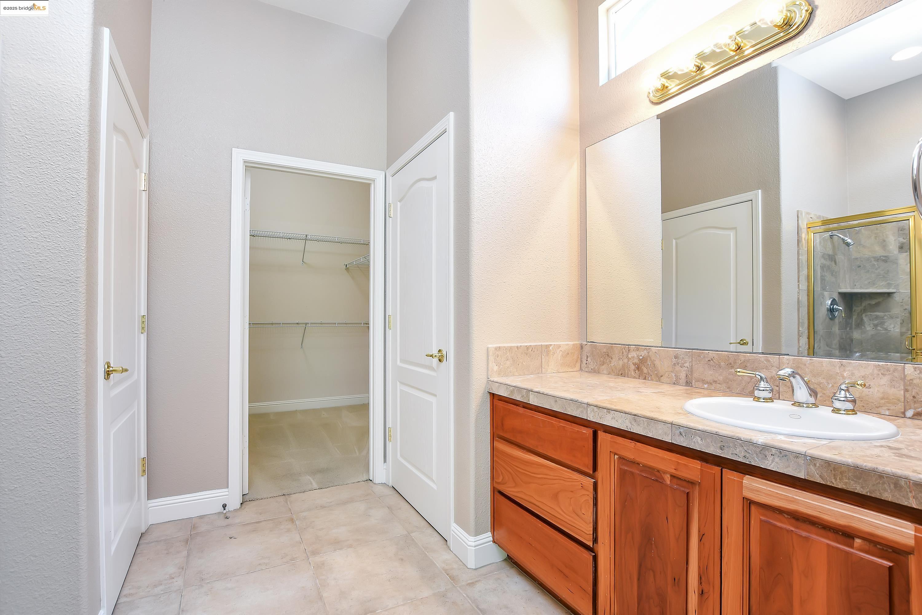 1133 Jonagold Way