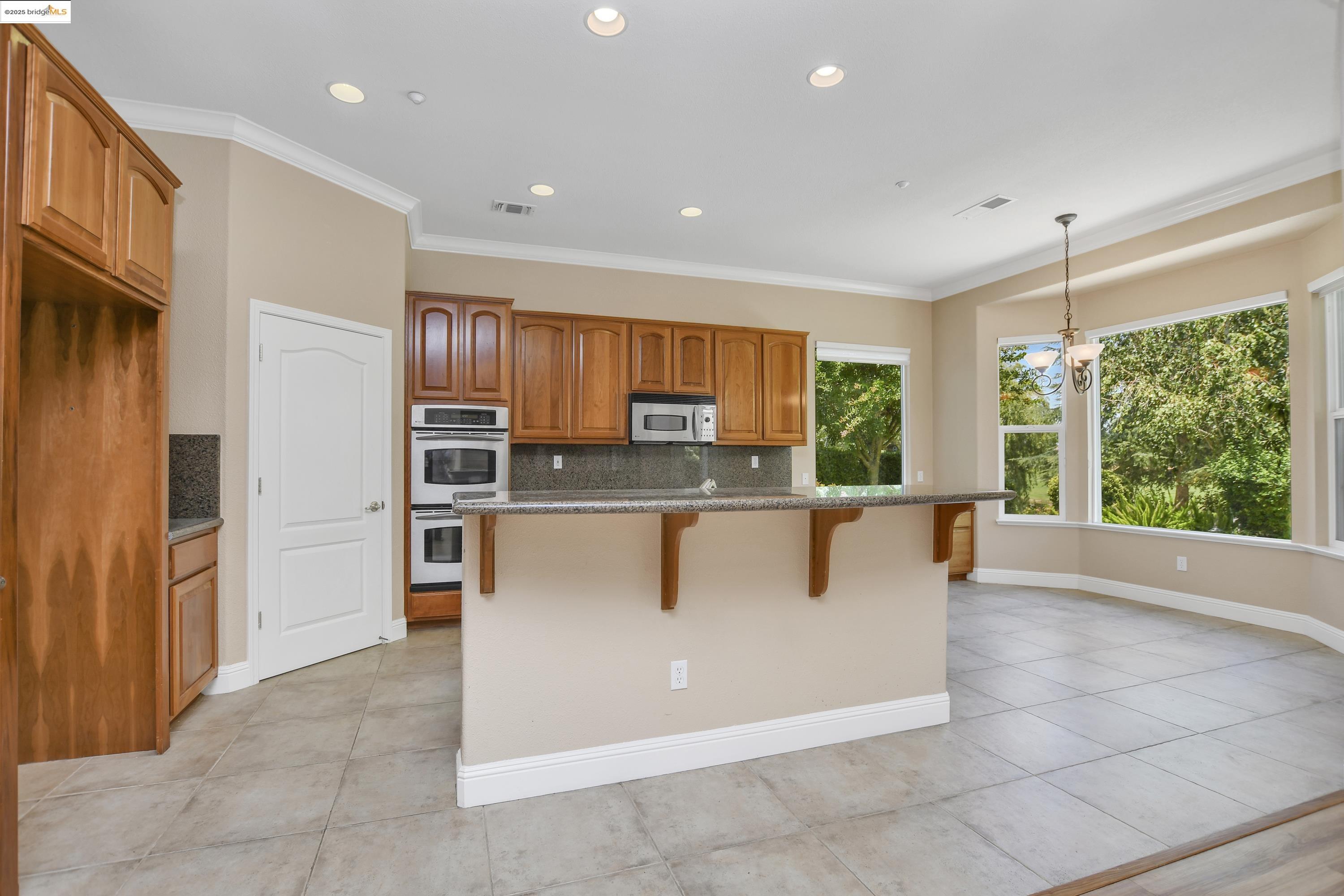 1133 Jonagold Way
