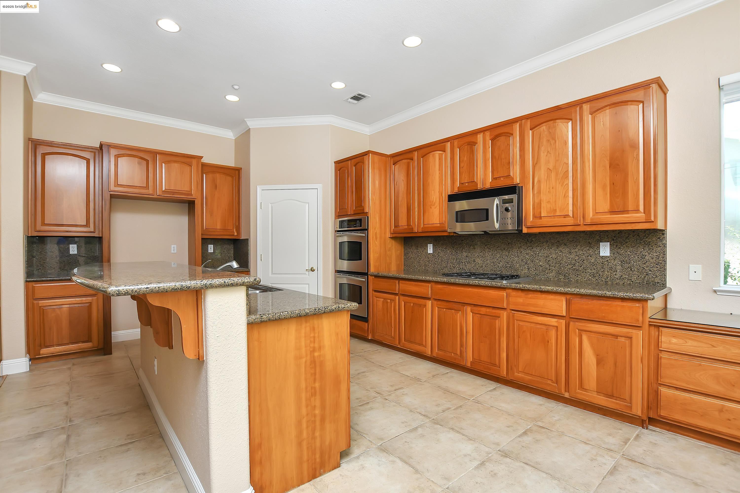 1133 Jonagold Way