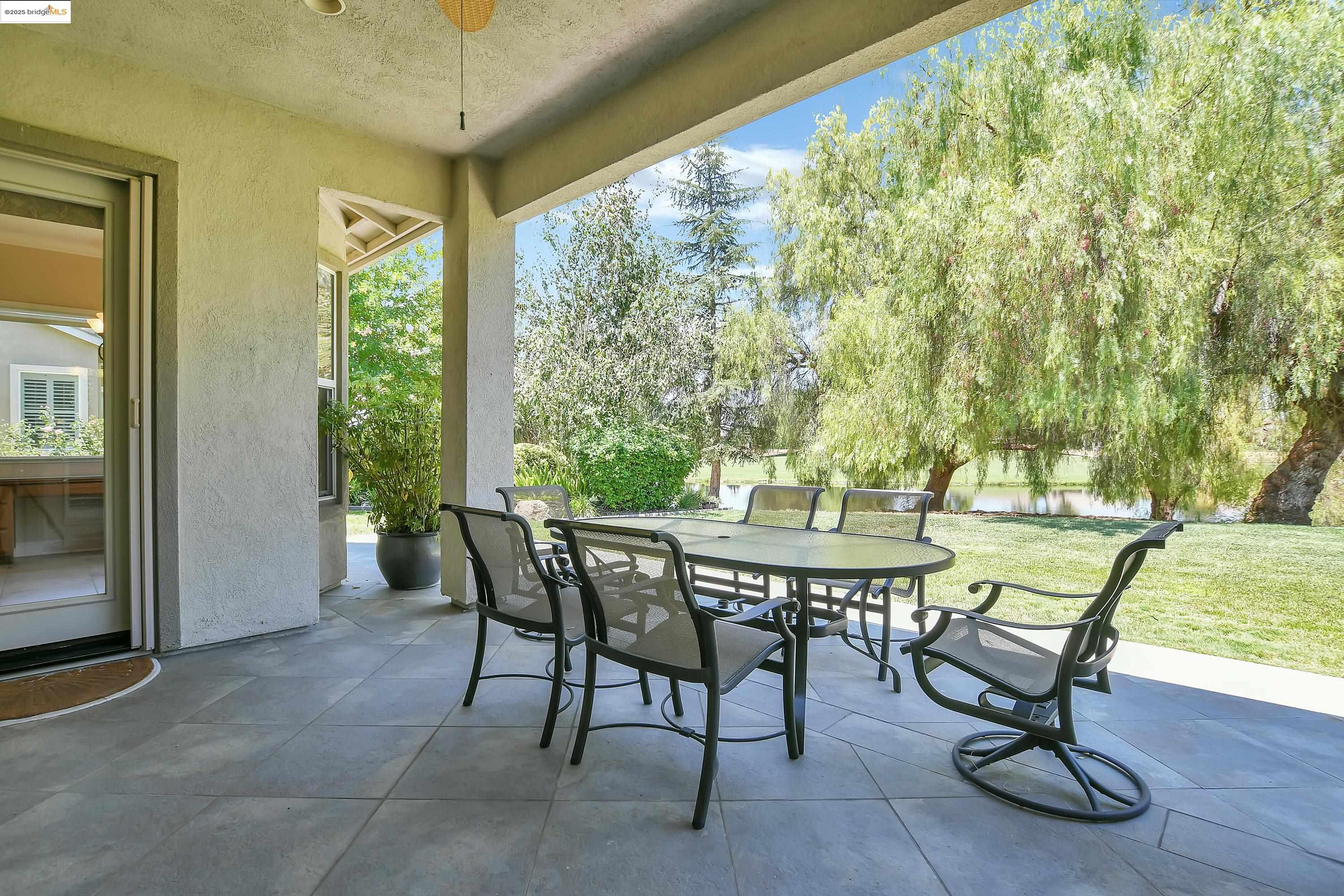 1133 Jonagold Way