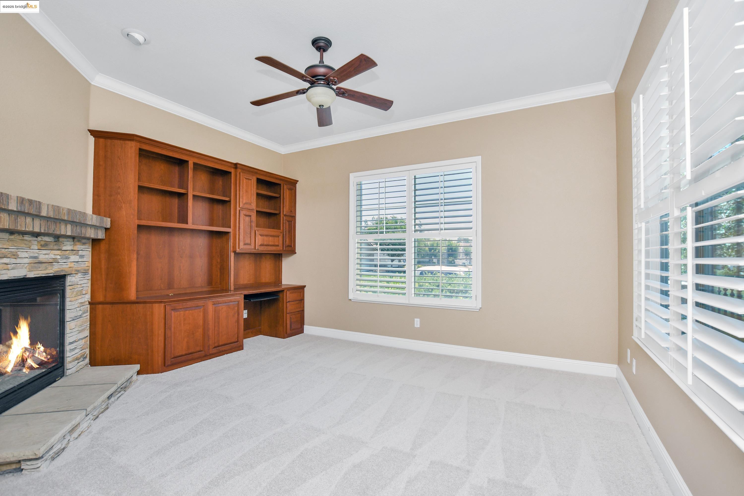 1133 Jonagold Way