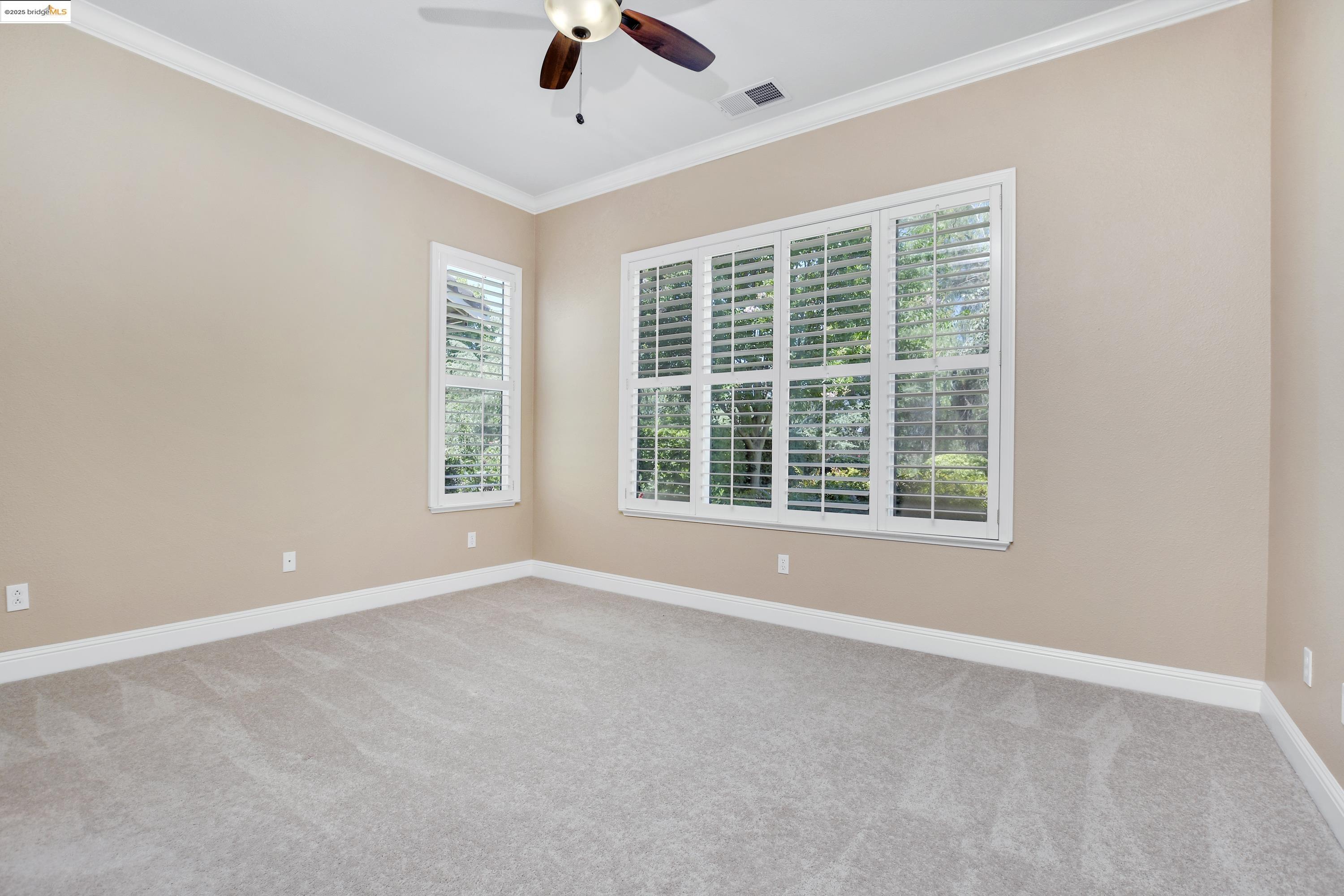 1133 Jonagold Way