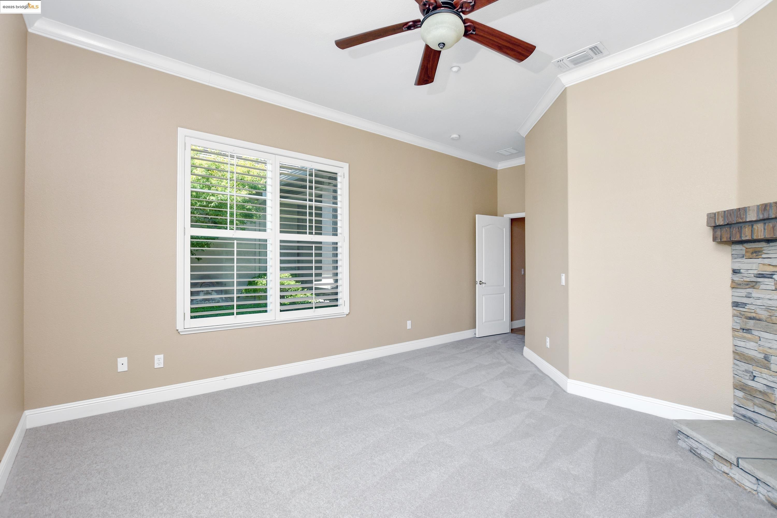 1133 Jonagold Way