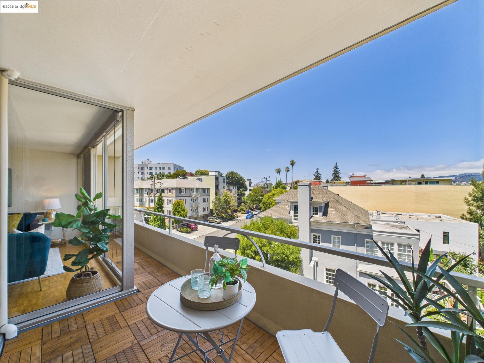 320 Lee St # 503