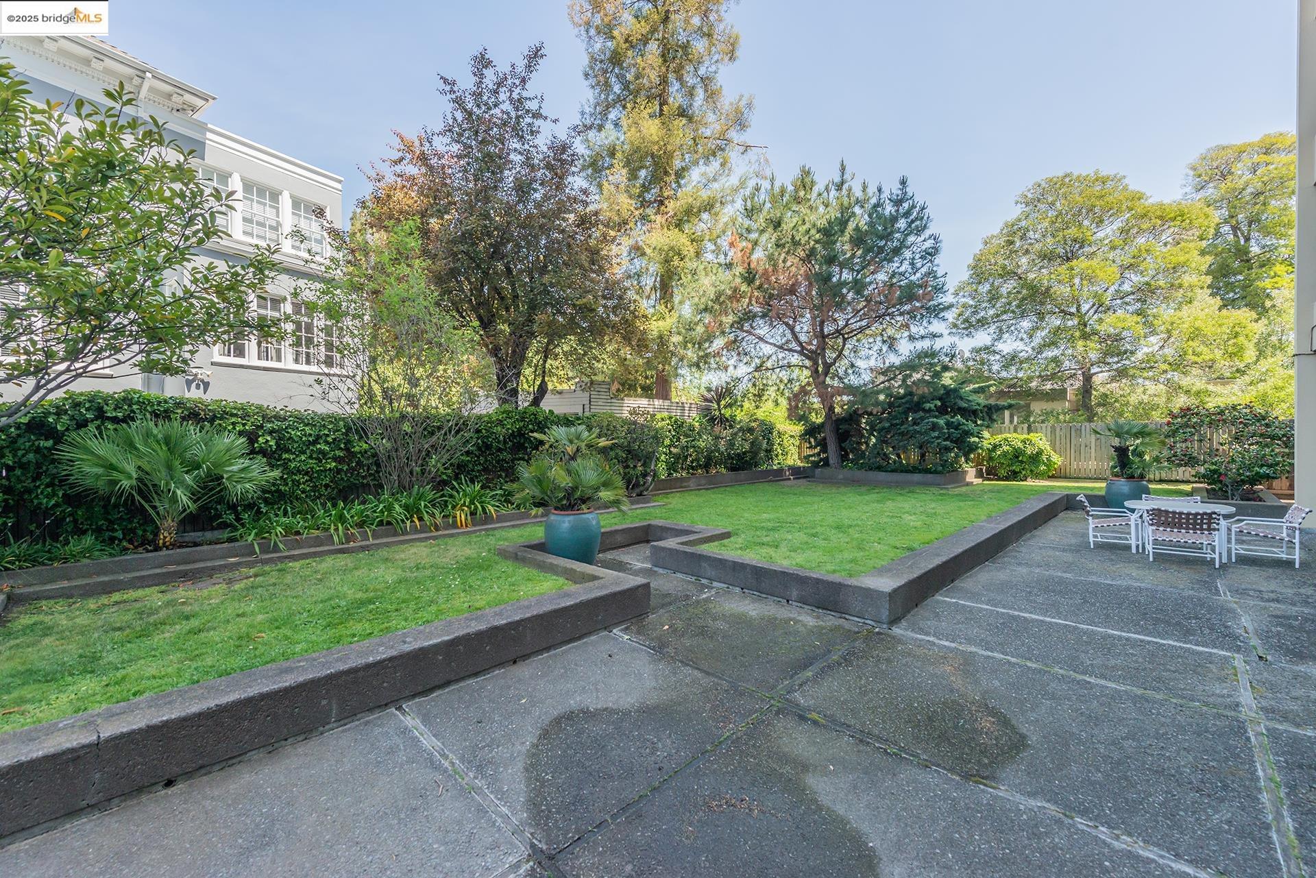 320 Lee St # 503
