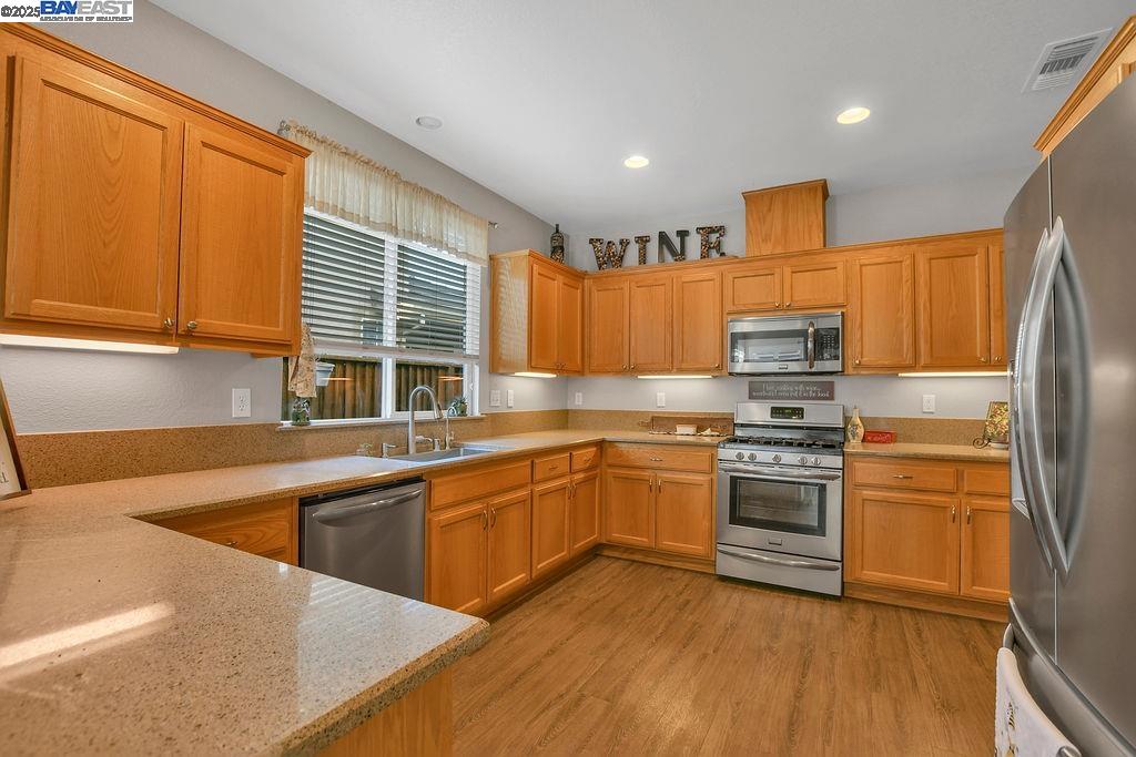 675 Merritt Ct