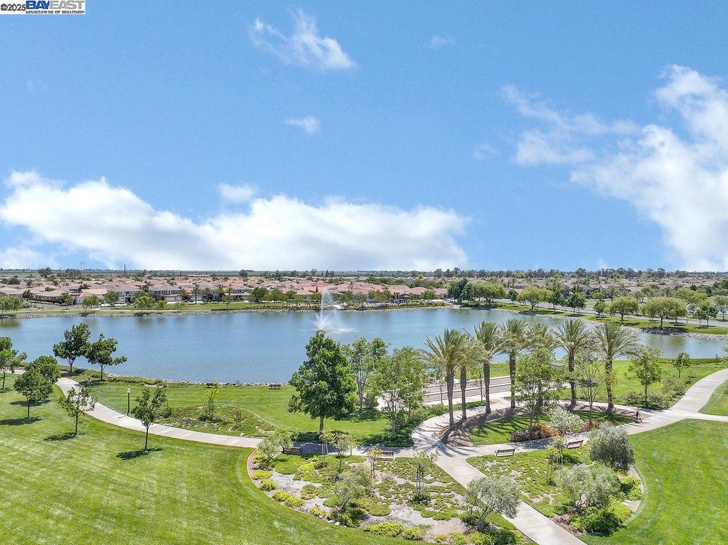 675 Merritt Ct