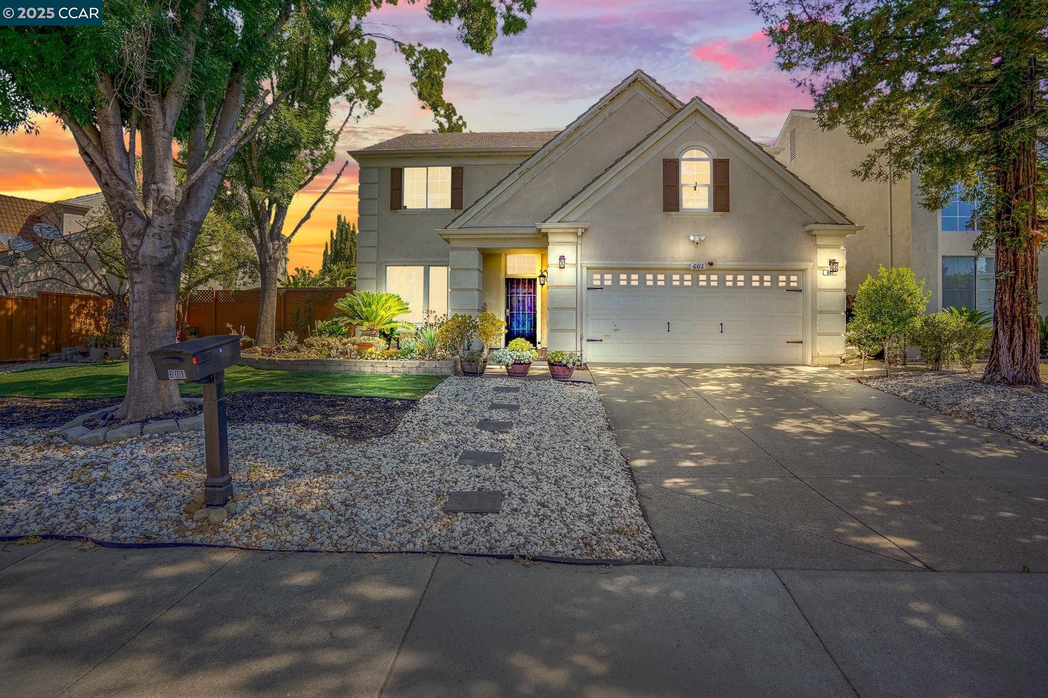 601 Burwood Way