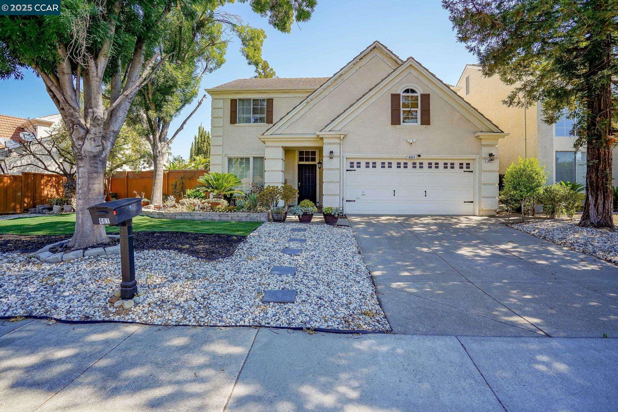 601 Burwood Way