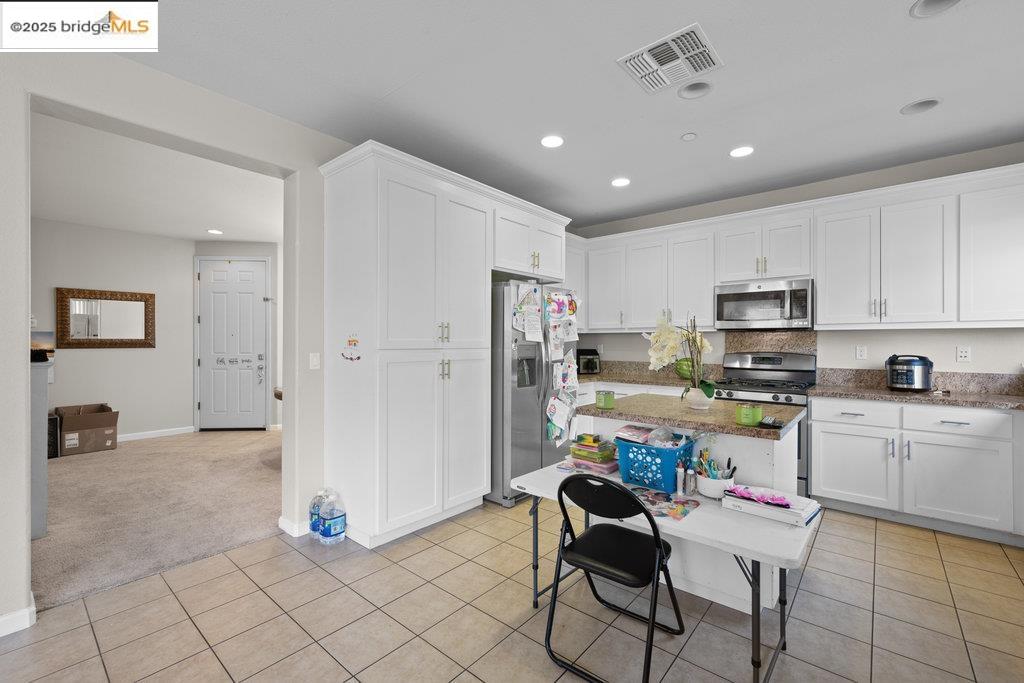 511 Viola Ct
