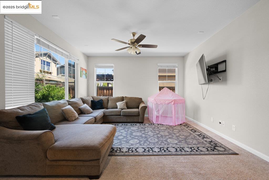 511 Viola Ct