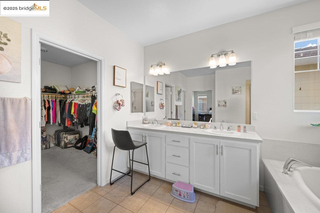 511 Viola Ct