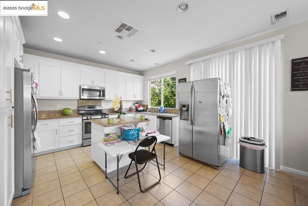 511 Viola Ct