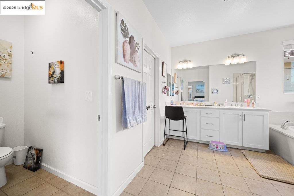 511 Viola Ct