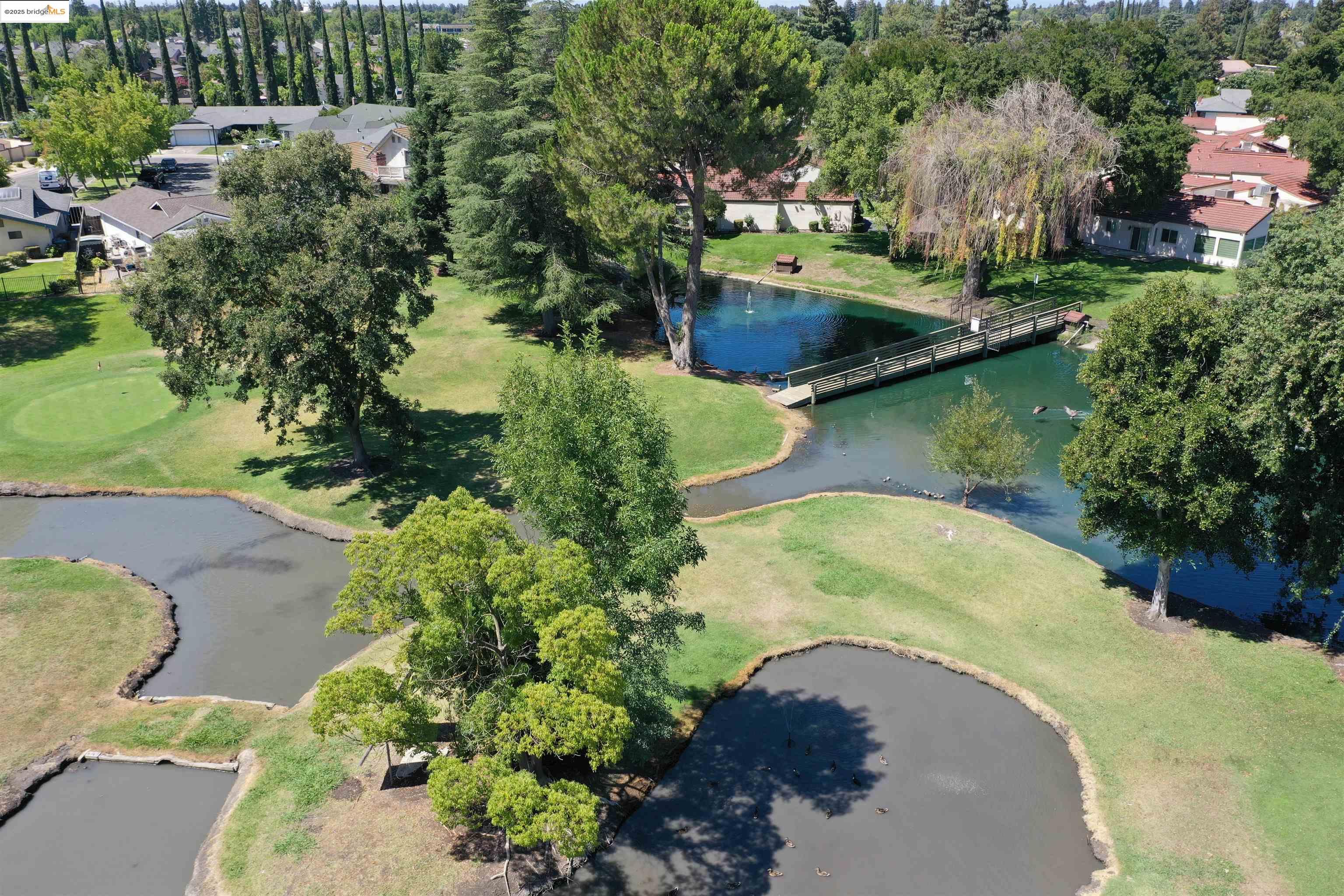1866 Venetian Dr