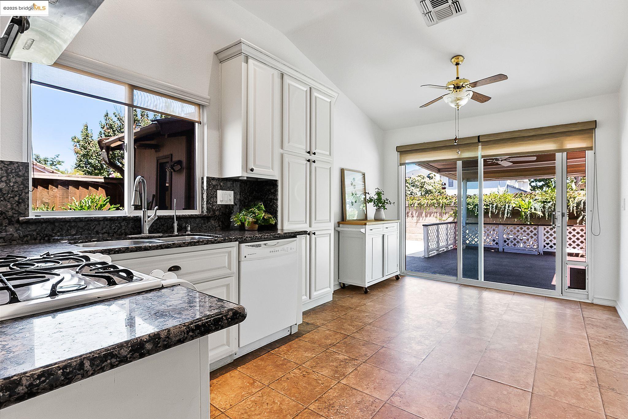 700 Crossridge Ct