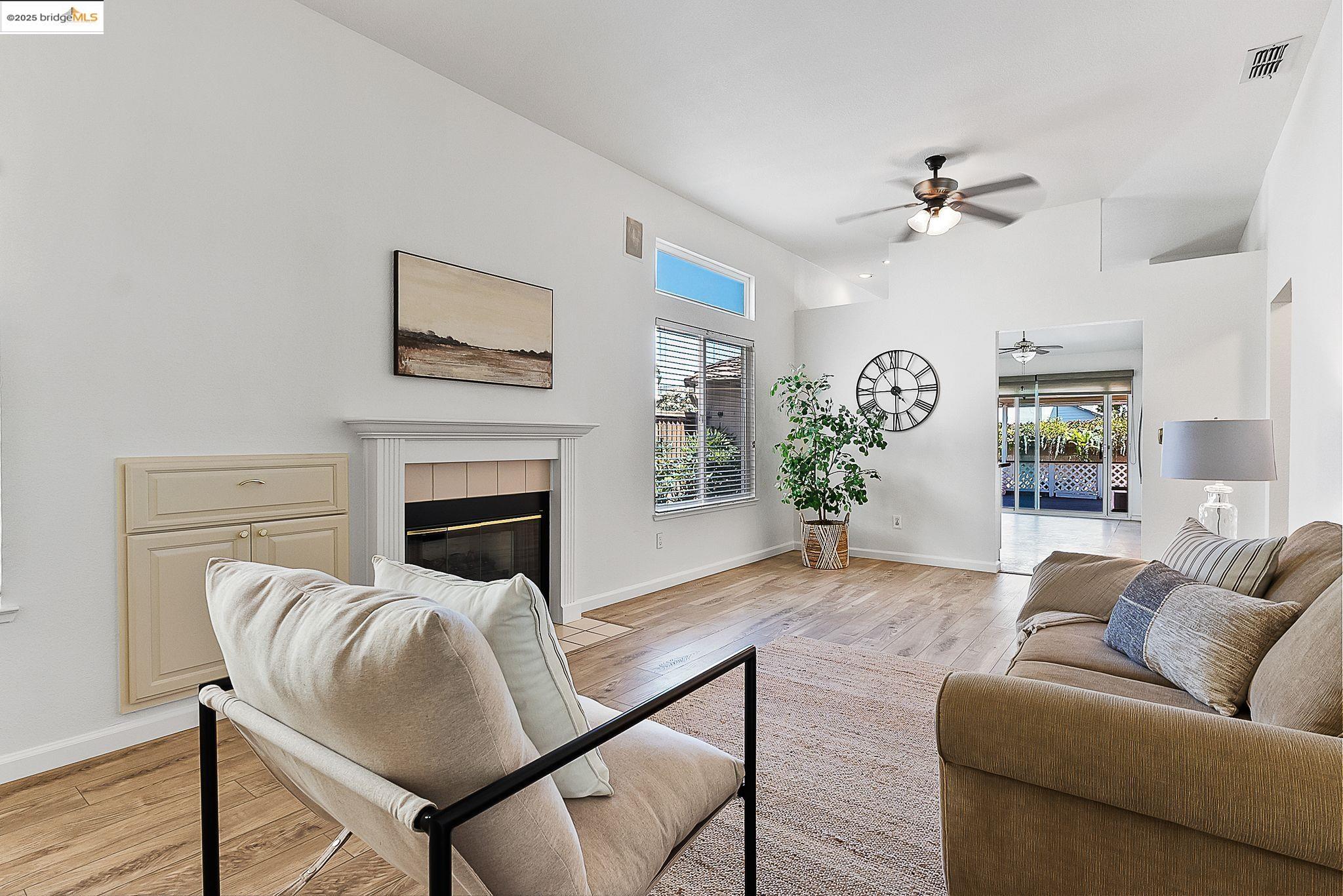 700 Crossridge Ct