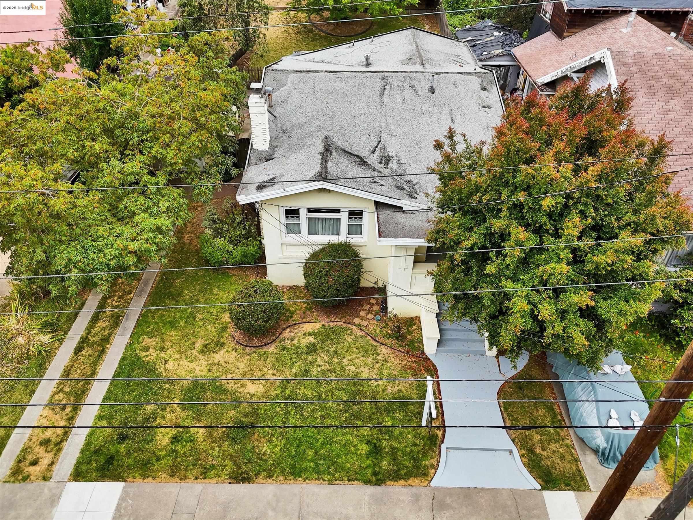 3817 Woodruff Ave